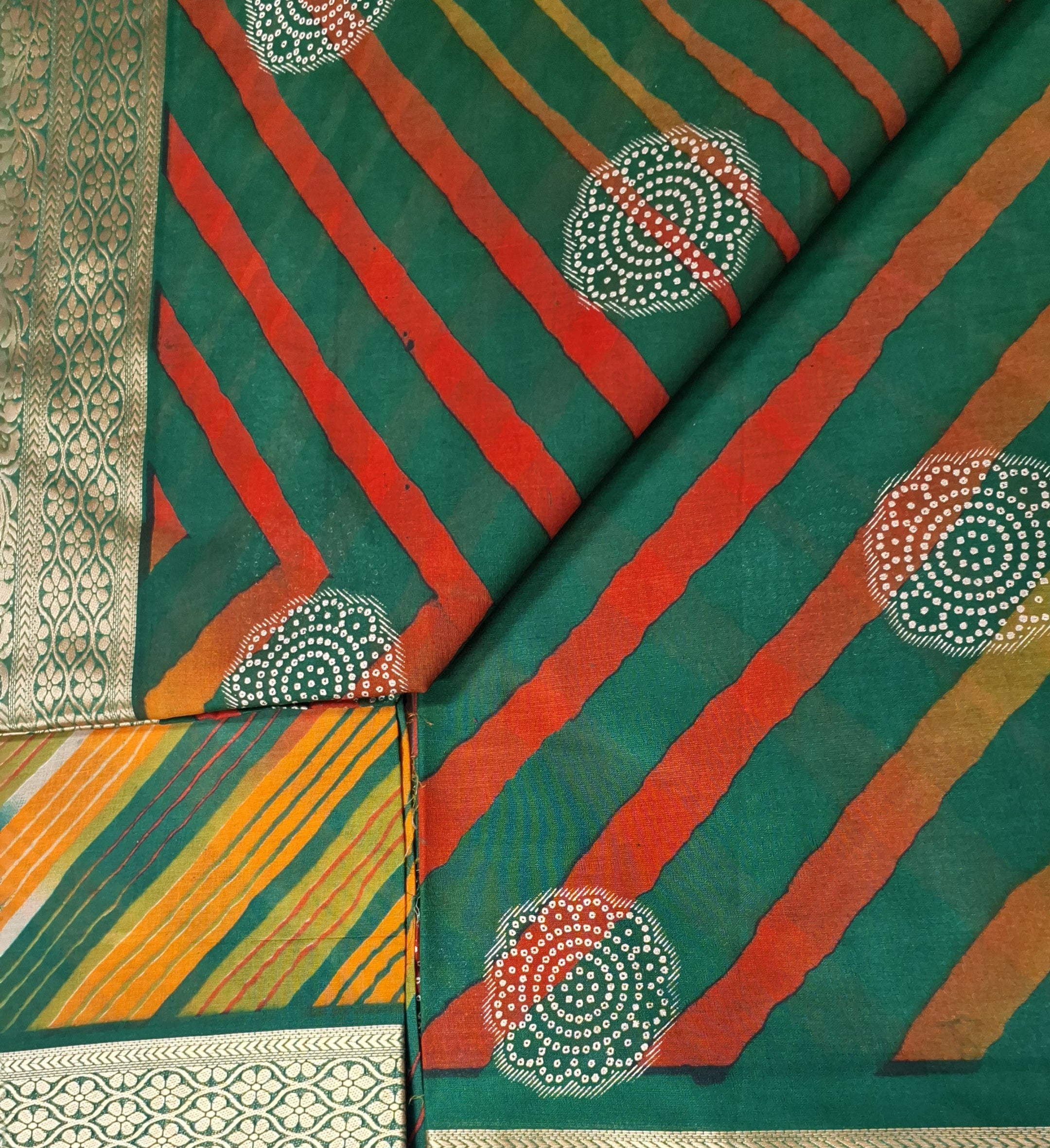 Green Traditional Leheriya Design Festive Jamewar Gold Zari Border Printed Pure Cotton Saree