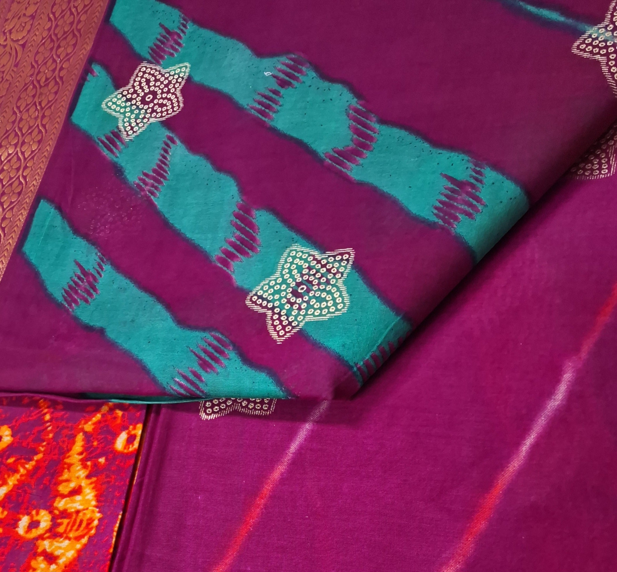 Magenta Traditional Leheriya Design Festive Jamewar Gold Zari Border Printed Pure Cotton Saree