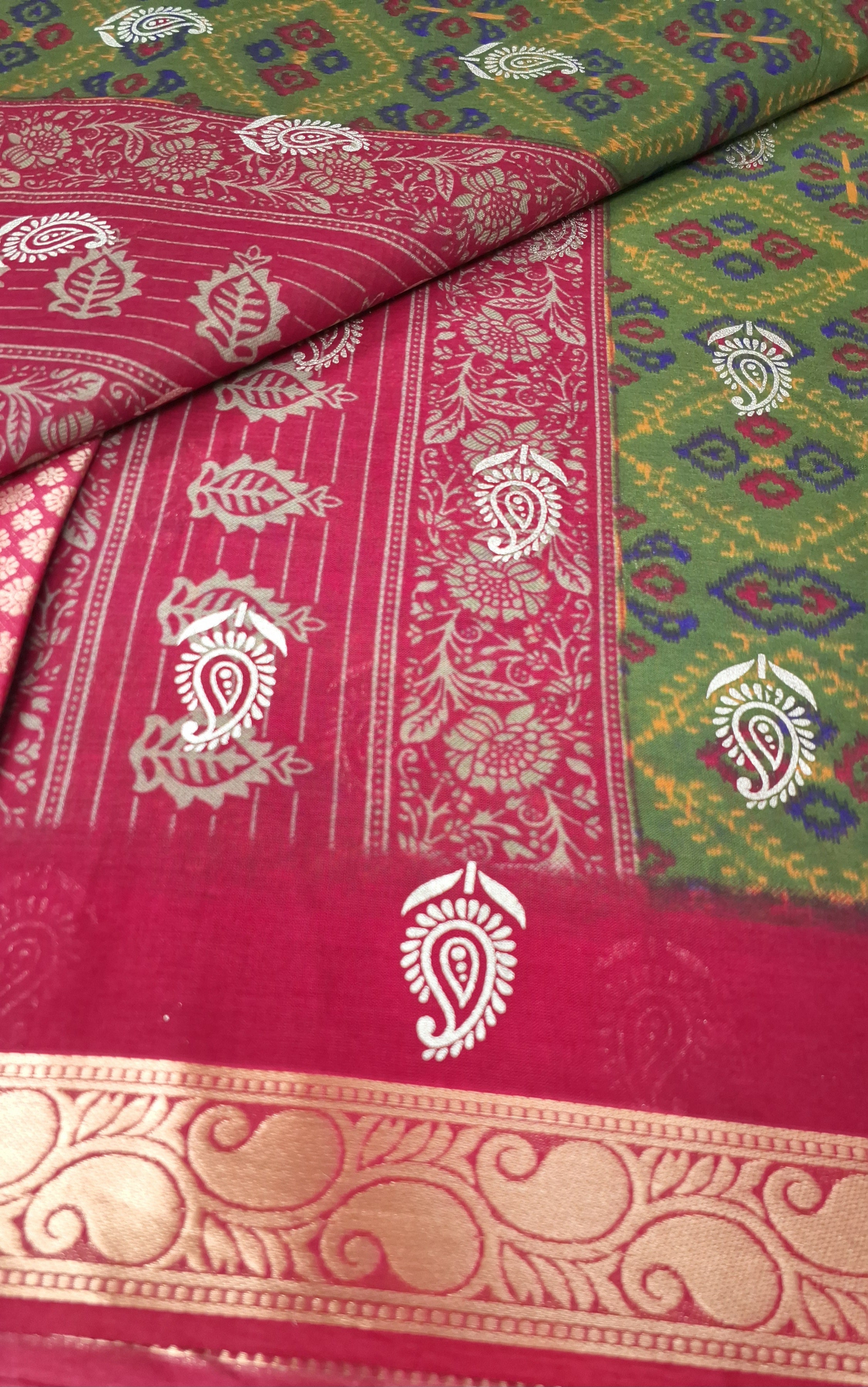 Olive Traditional Paisley Design Festive Jamewar Gold Zari Border Printed Pure Cotton Saree