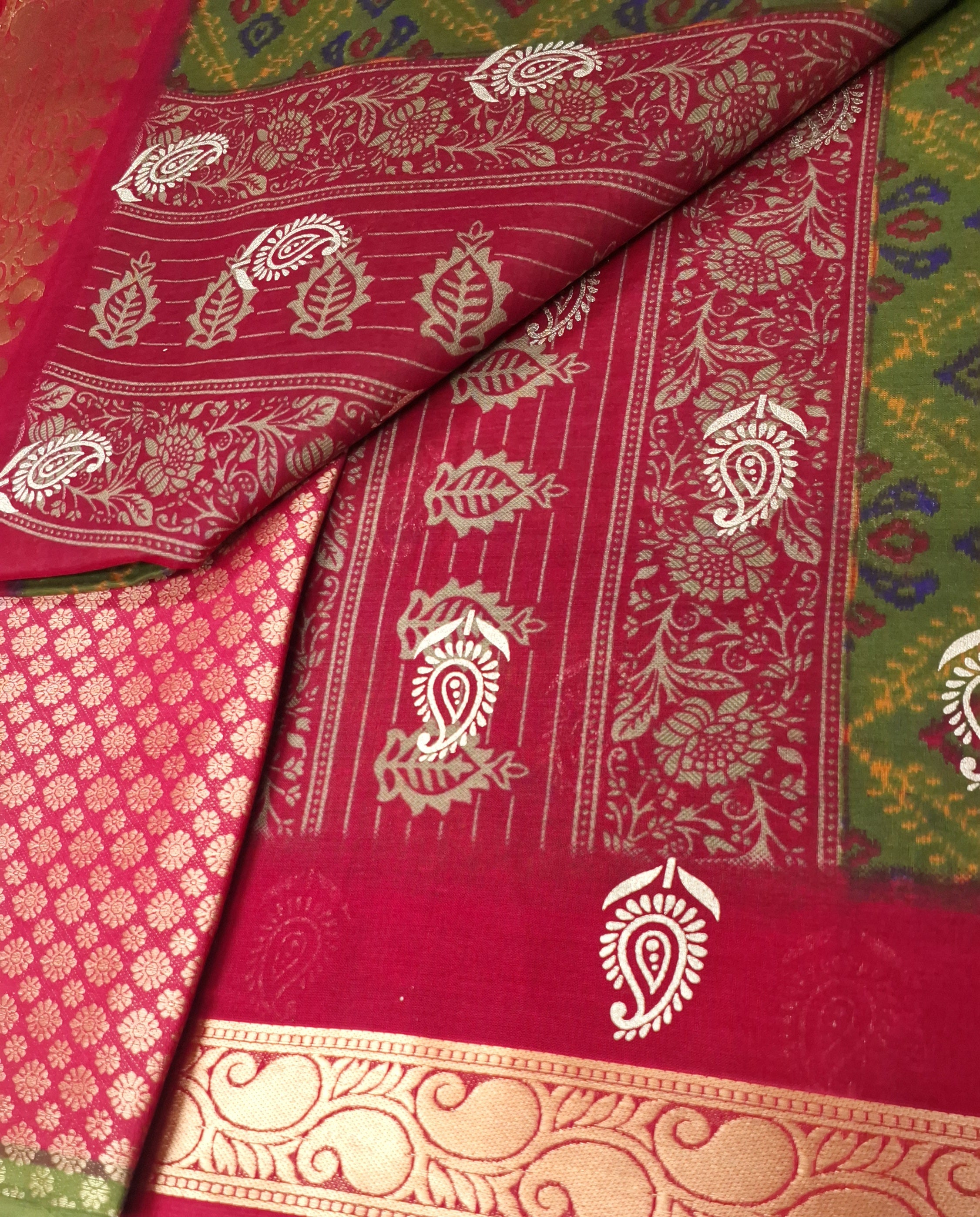 Olive Traditional Paisley Design Festive Jamewar Gold Zari Border Printed Pure Cotton Saree