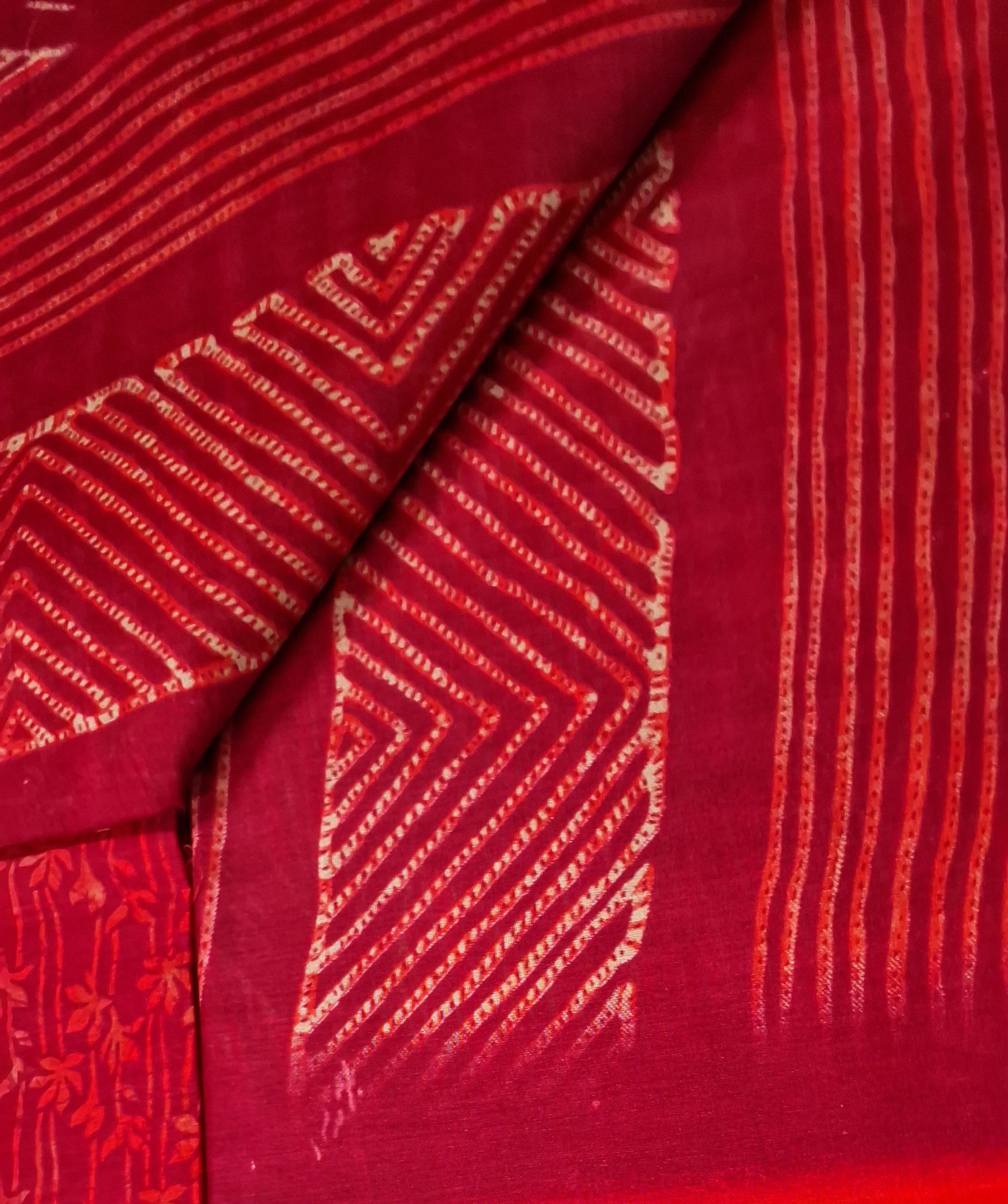 Maroon Hand Tie & Dye Printed Pure Cotton Saree with Border