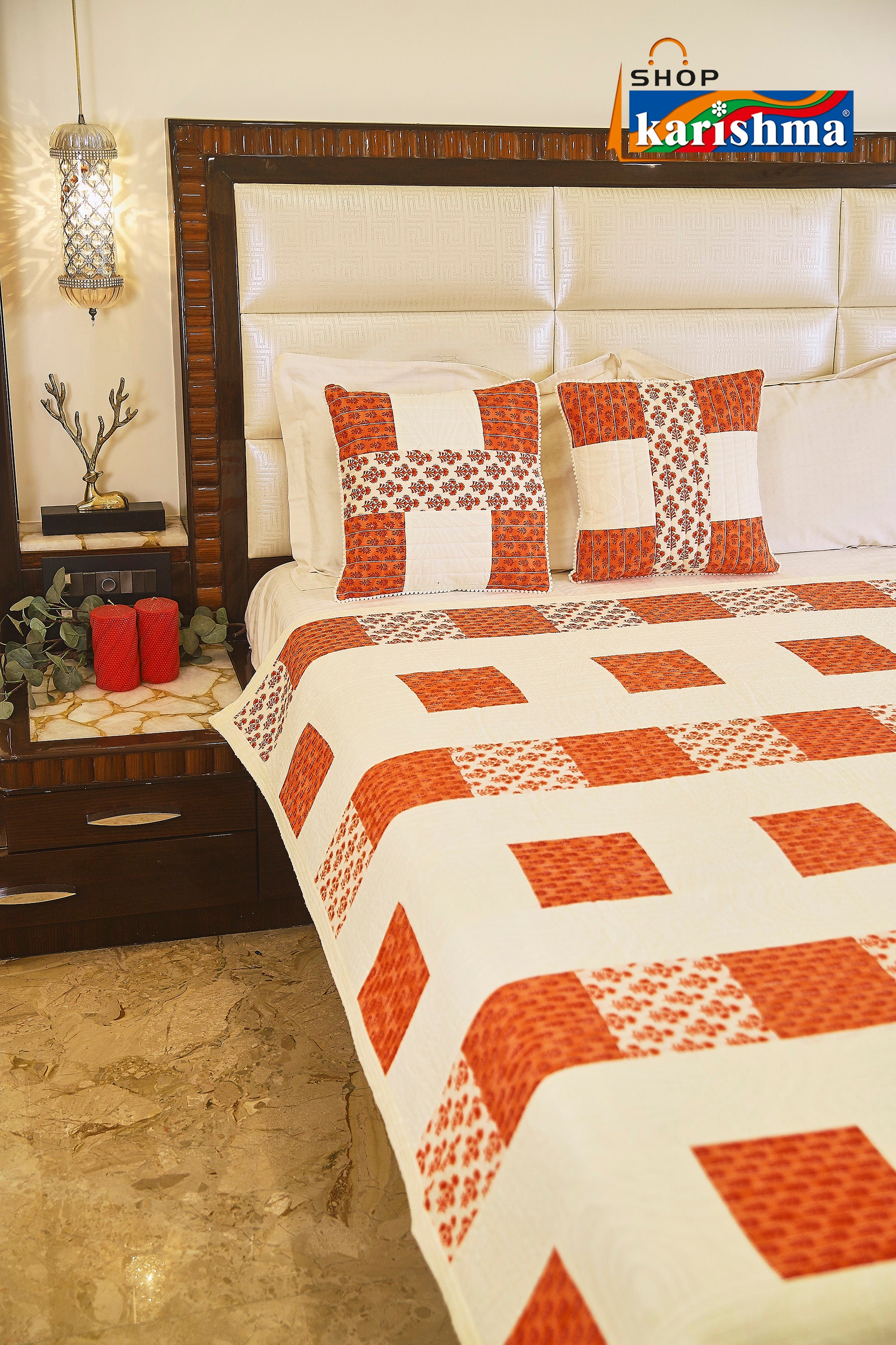 Peach & Cream Floral Checkered Design Exclusive Pattern Printed Quilted Queen Size Bedspread Cover Set with Cushion Covers