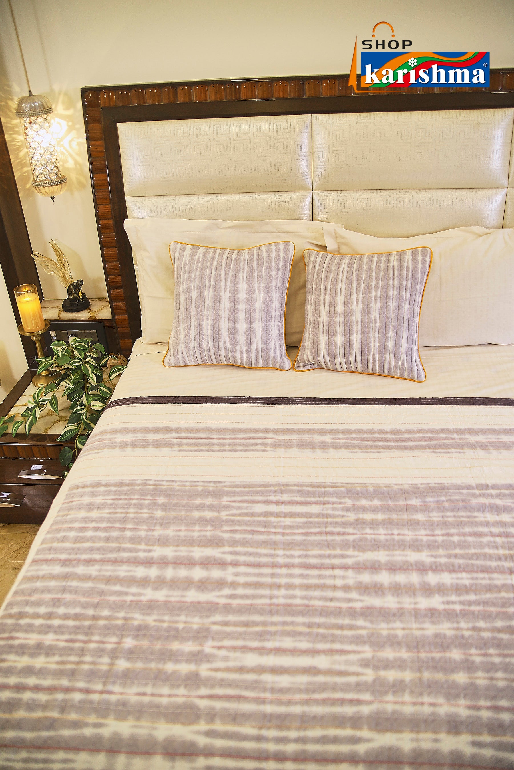 Grey & White Ikat Design Exclusive Pattern Printed Quilted King Size Bedspread Cover Set with Cushion Covers