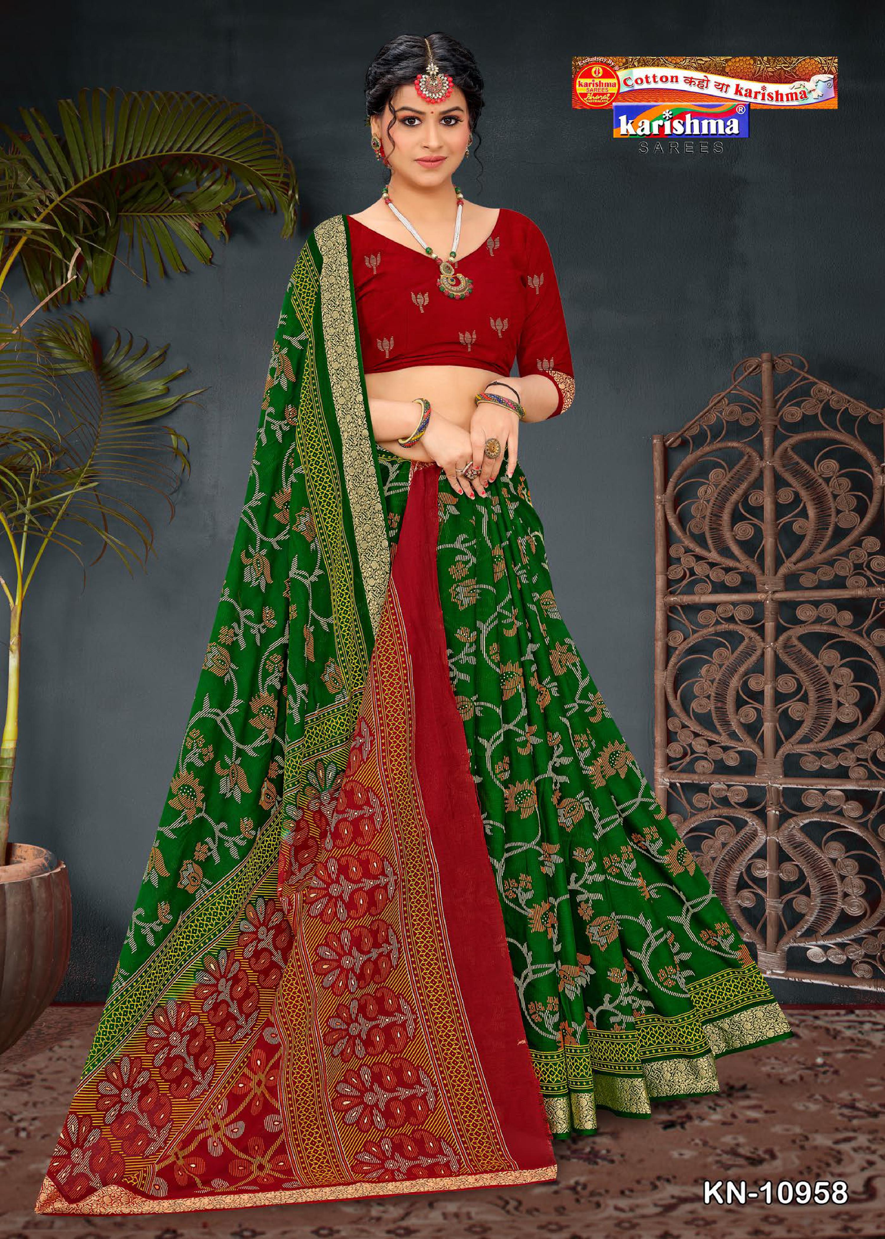 Green Pure Cotoon Malai (Soft) Saree With Golden Border And Abstarct Design