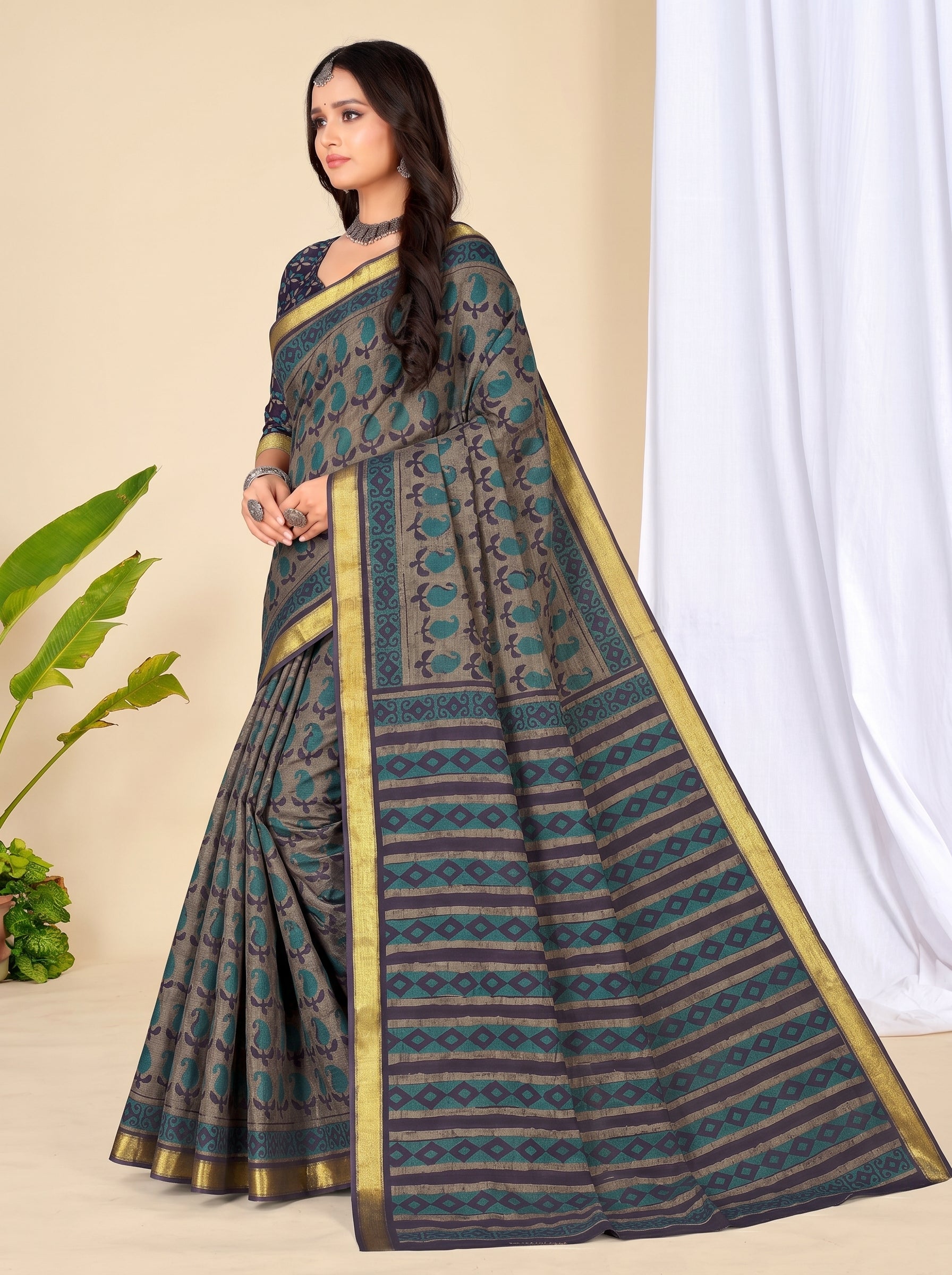 Side drape [sku:KN-65908]