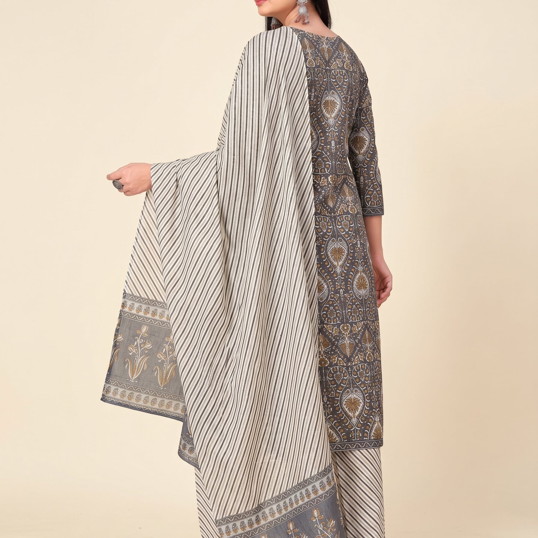 Side drape [sku:KN-68063]