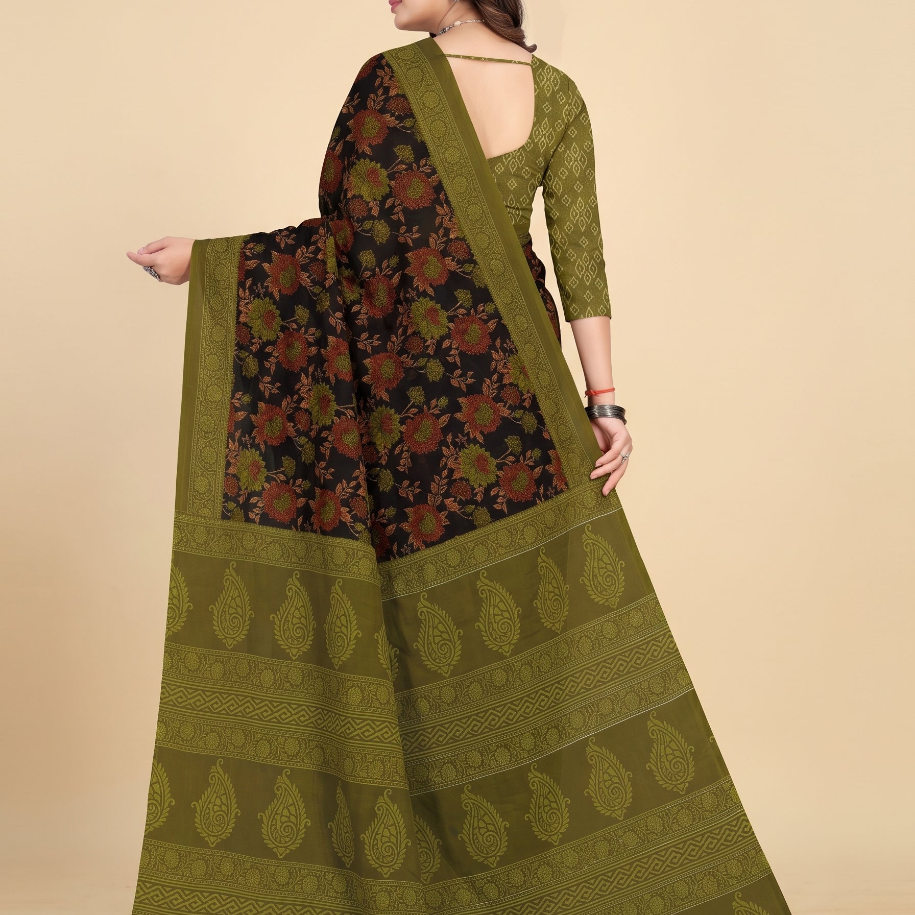Back pallu