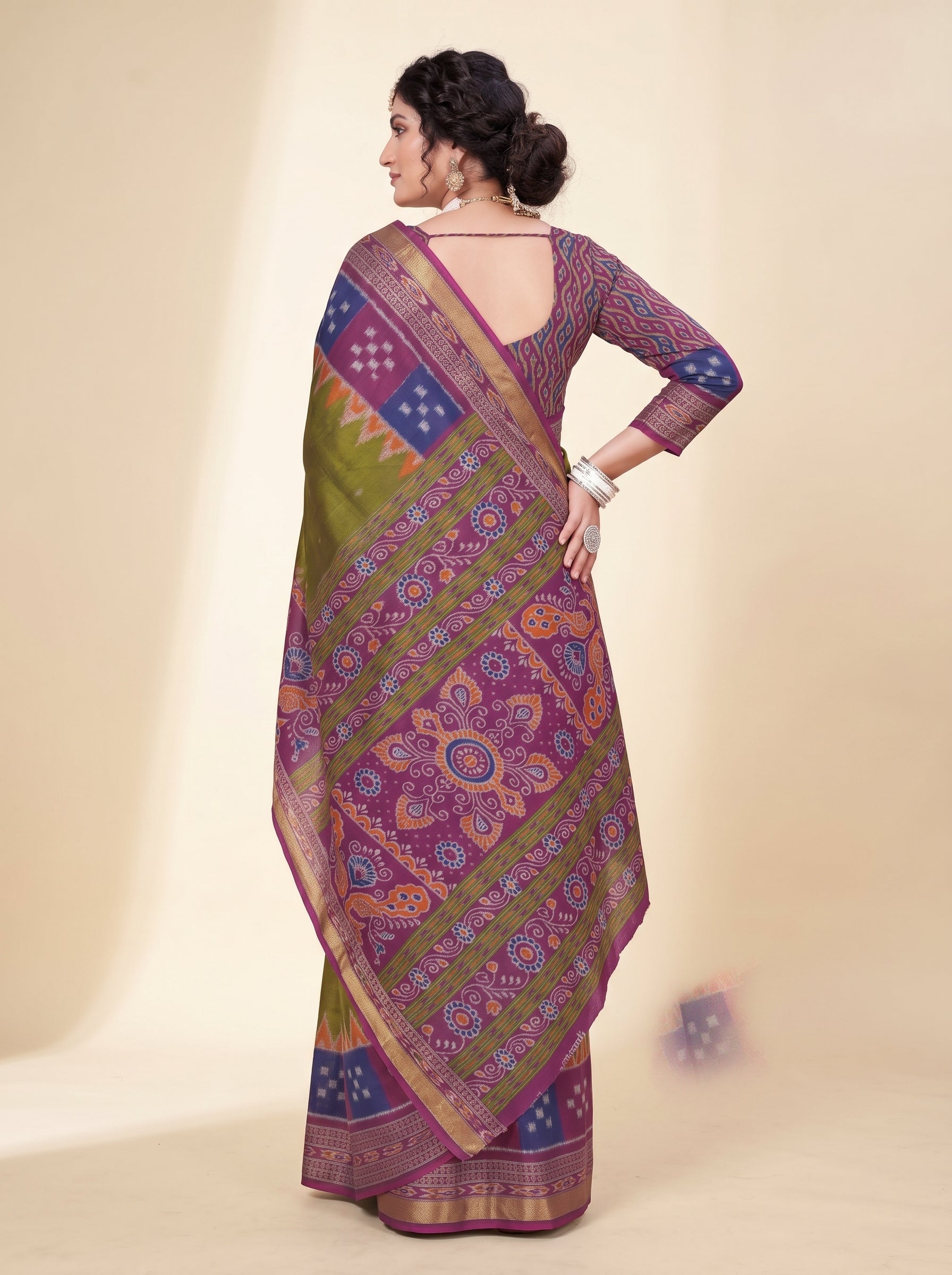 Back pallu