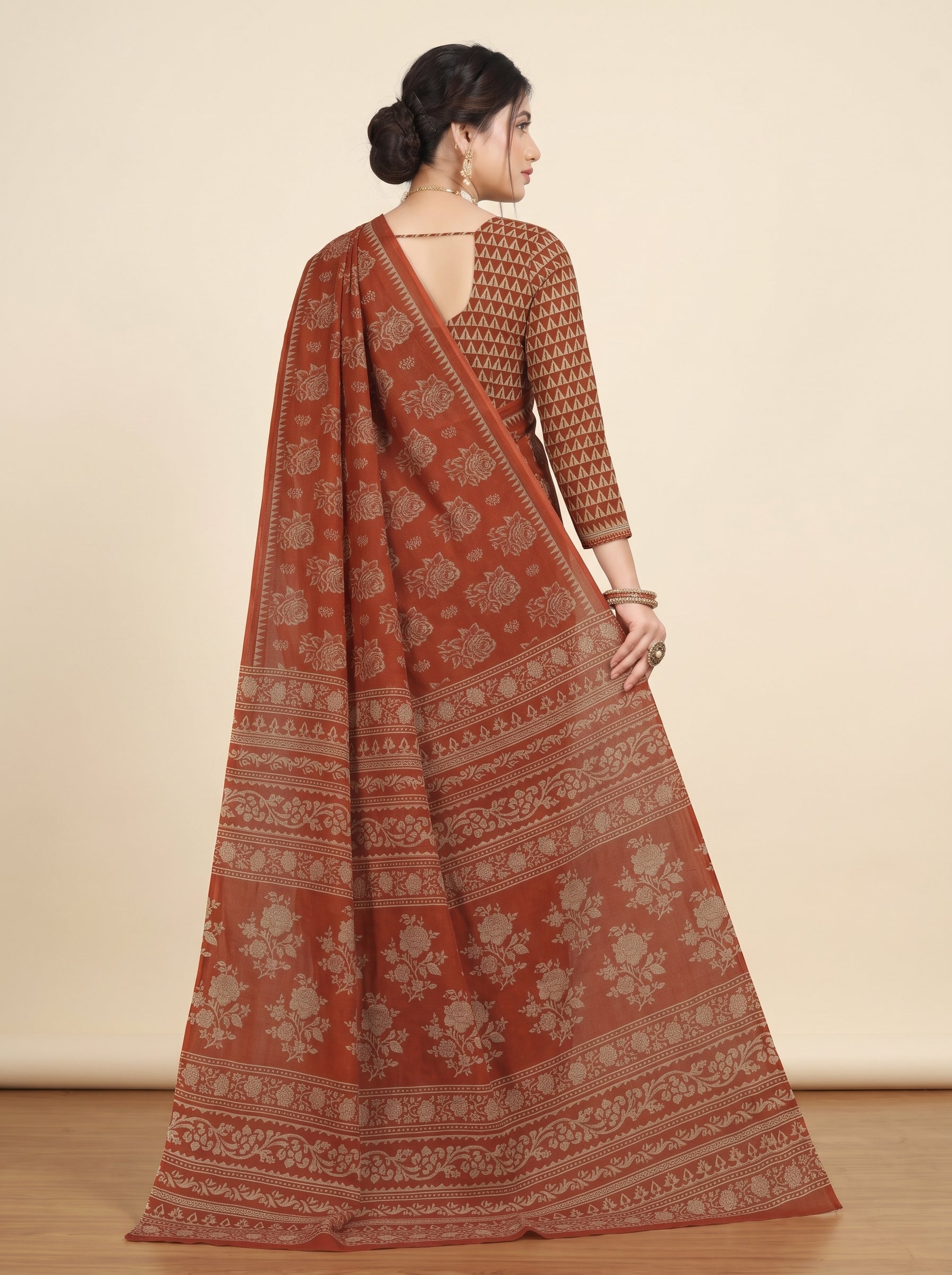 Shared back pallu