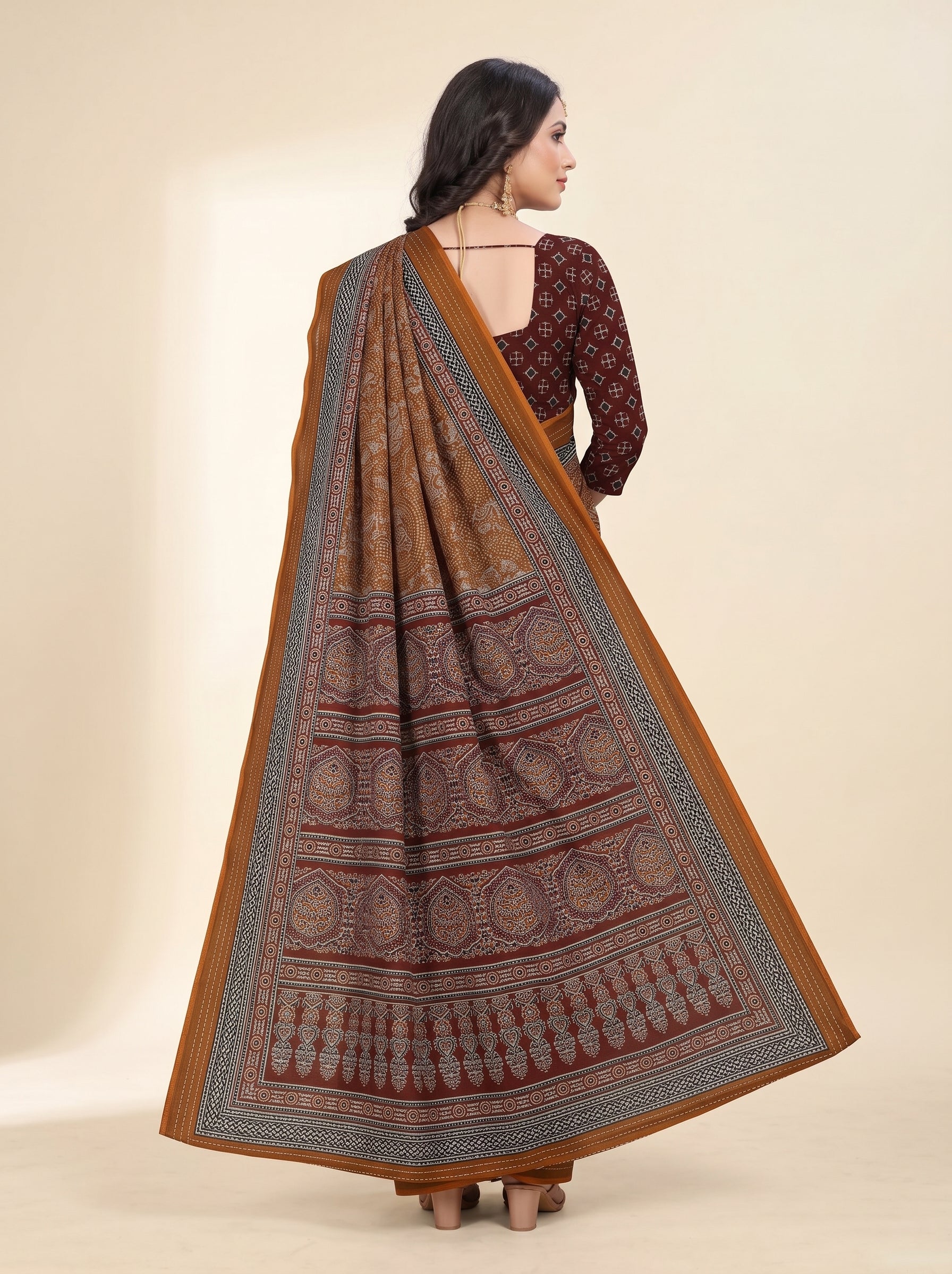 Back pallu