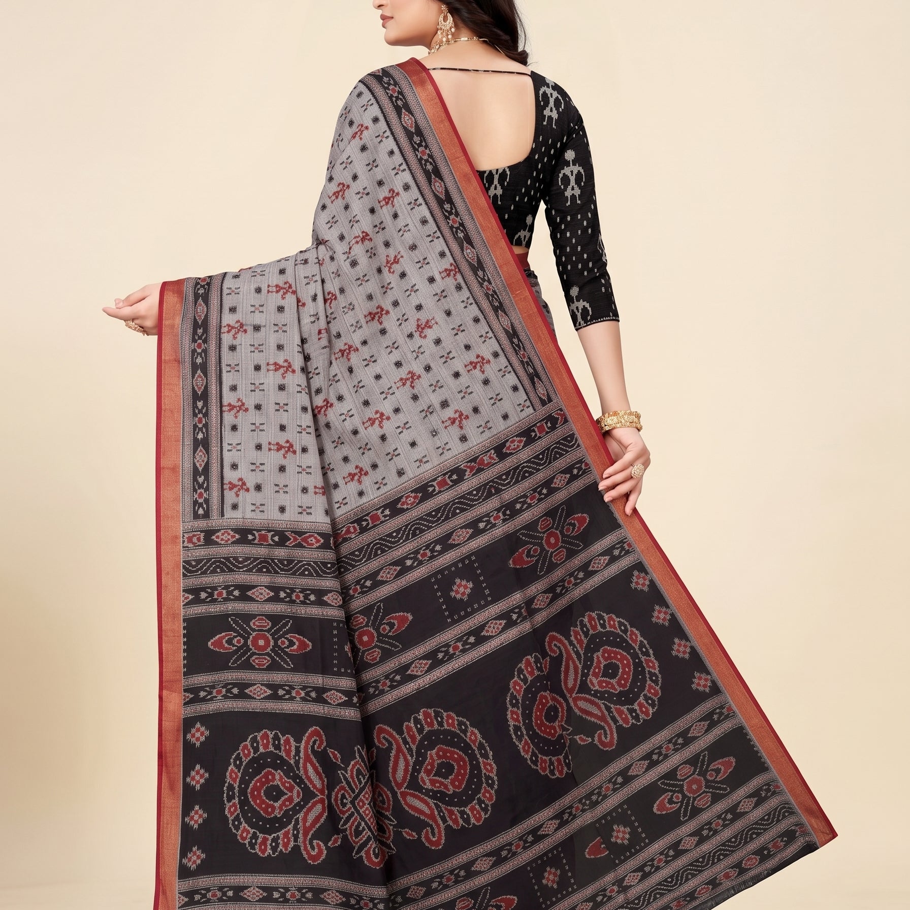 Back pallu
