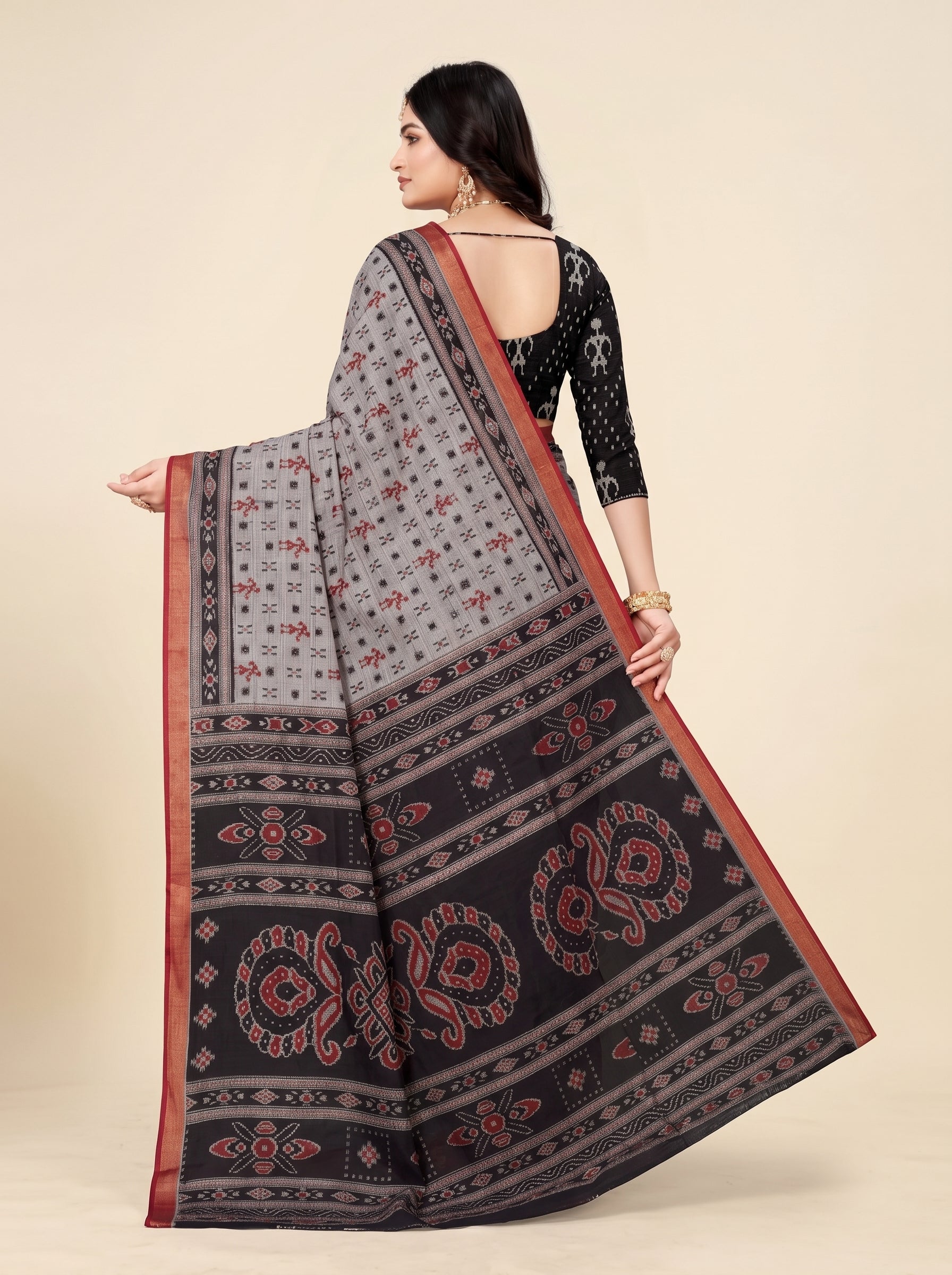 Back pallu