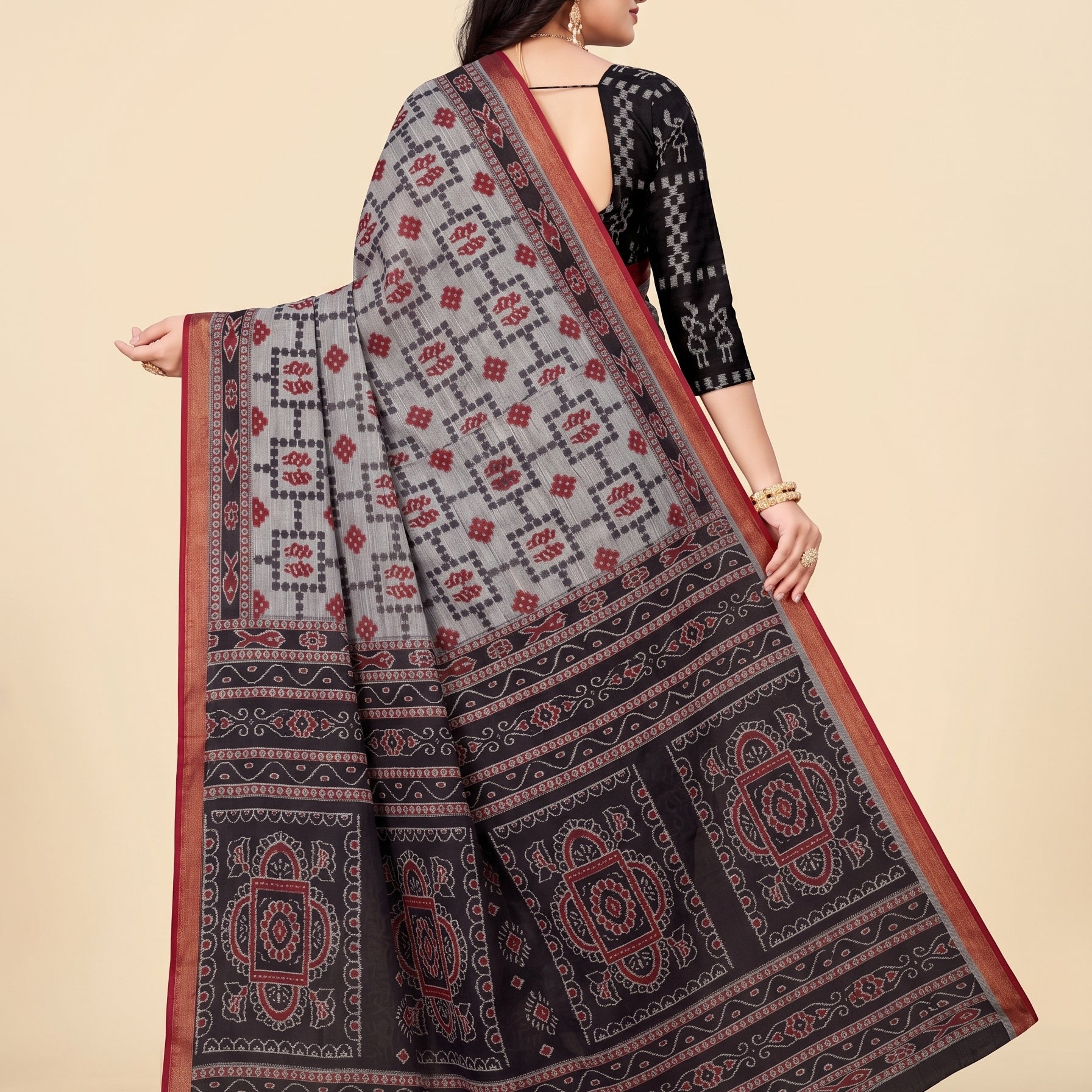 Back pallu