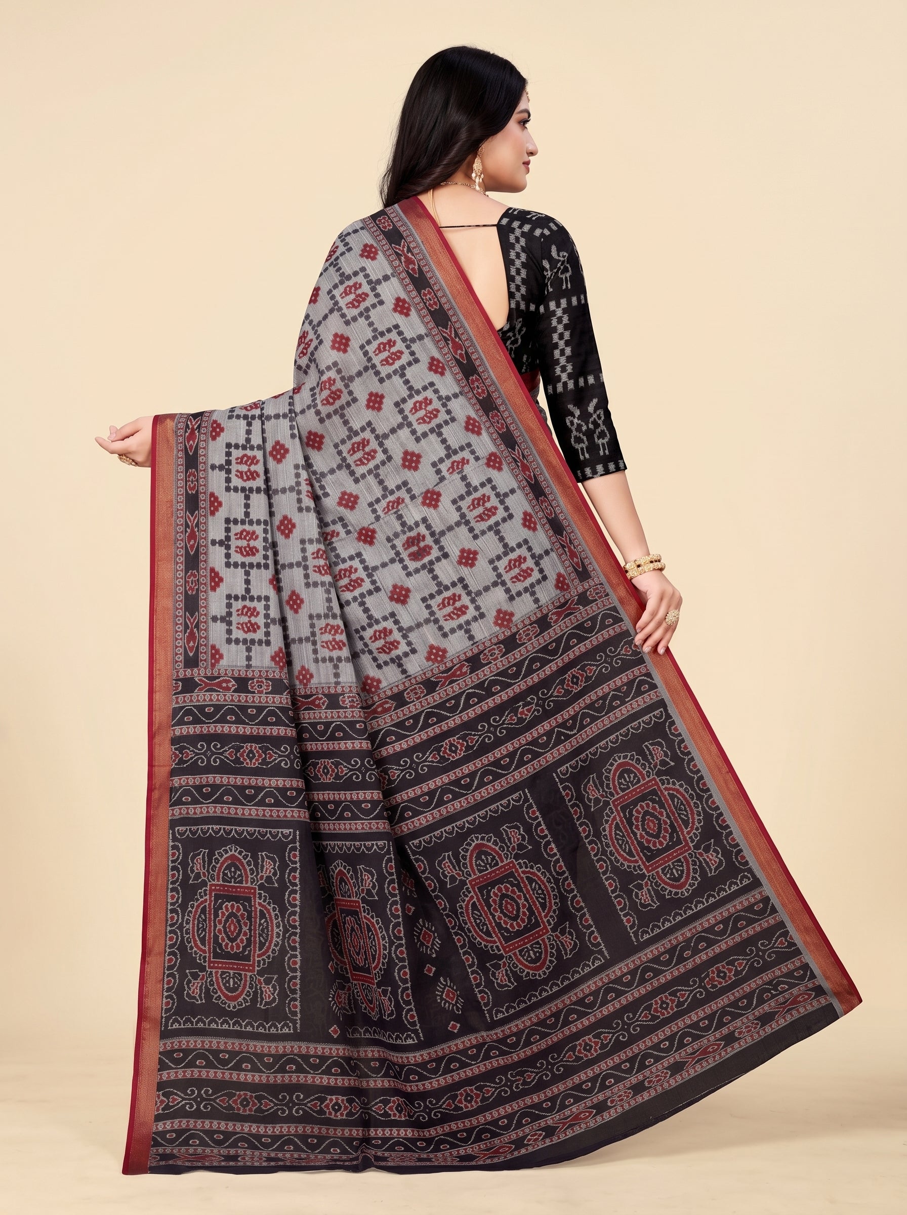 Back pallu