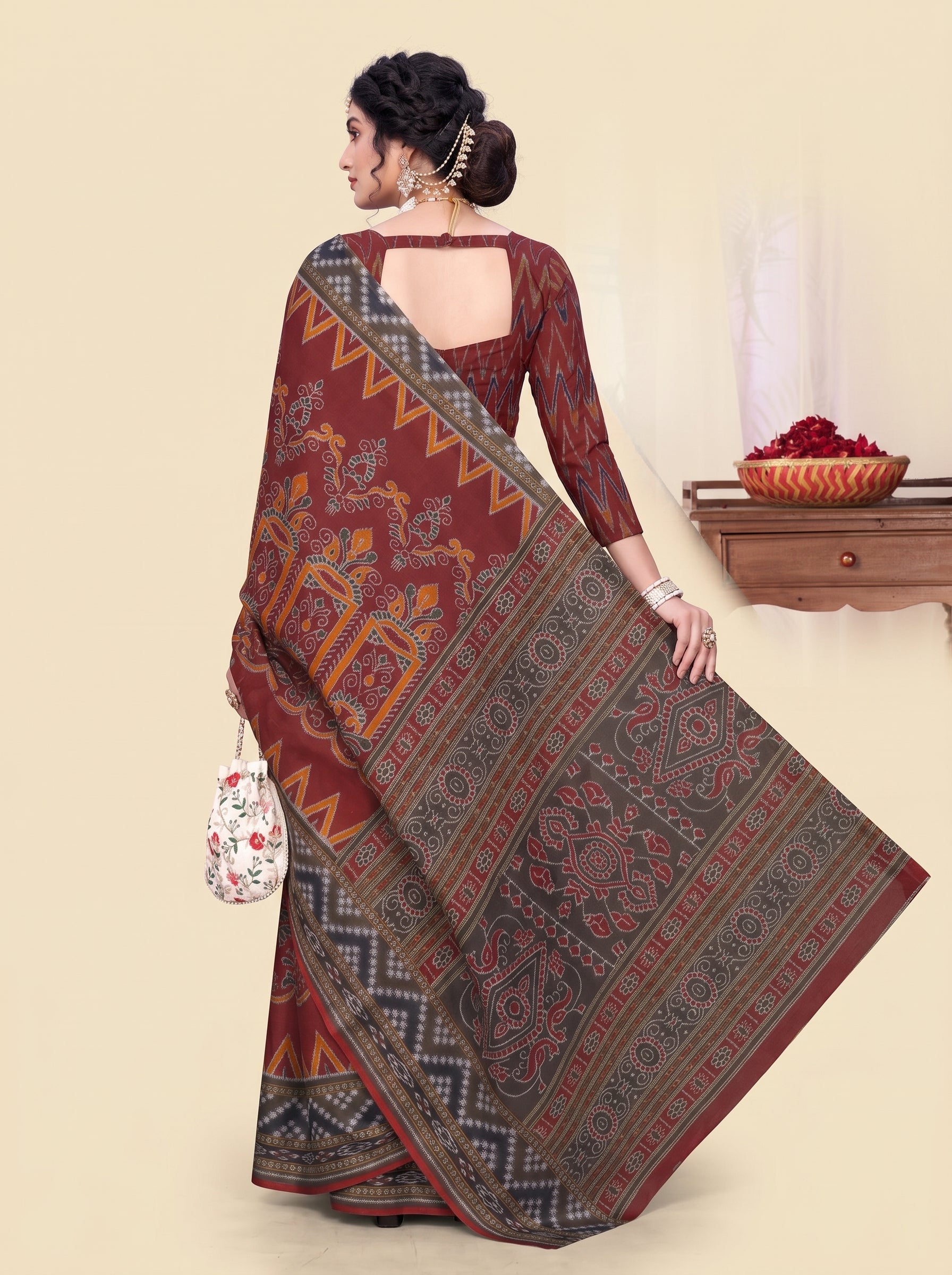 Back pallu