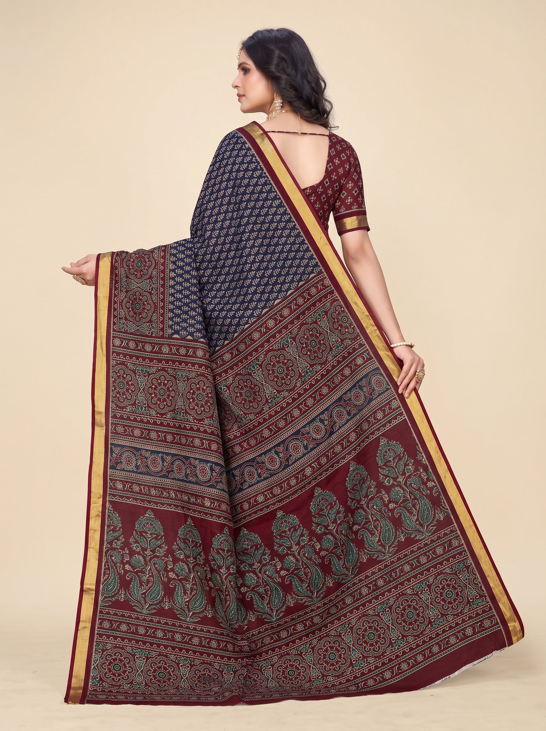 Back pallu