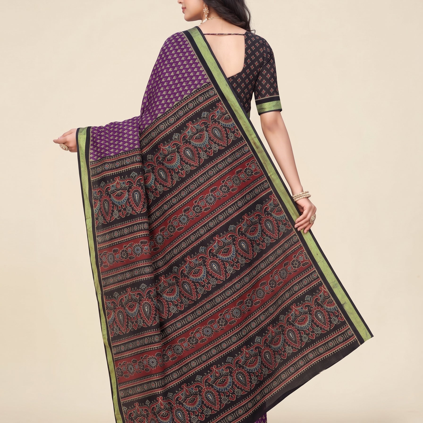 Back pallu
