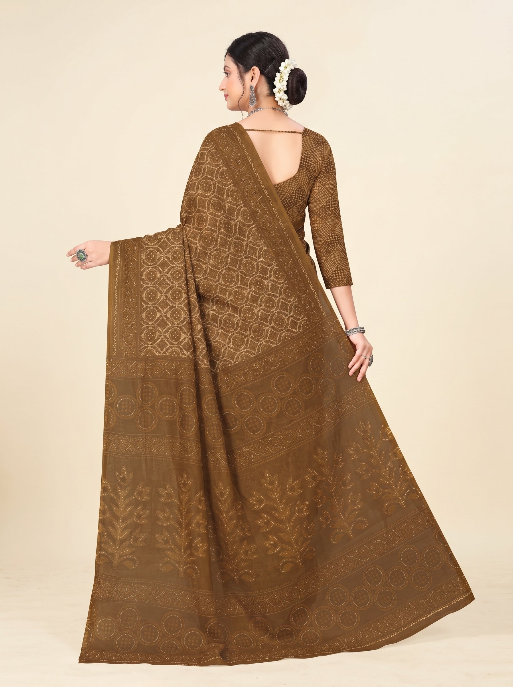 Back pallu