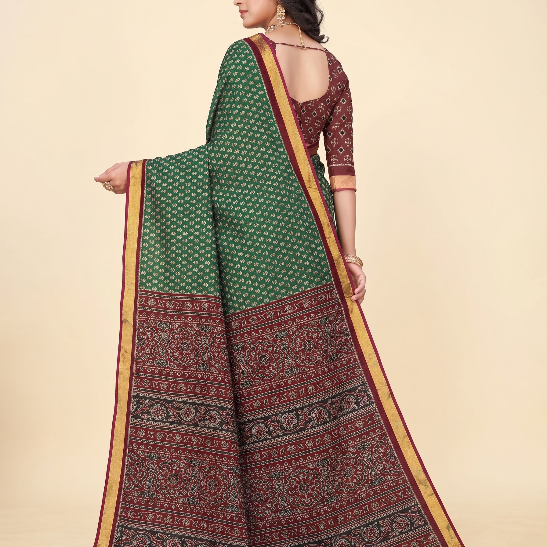 Back pallu