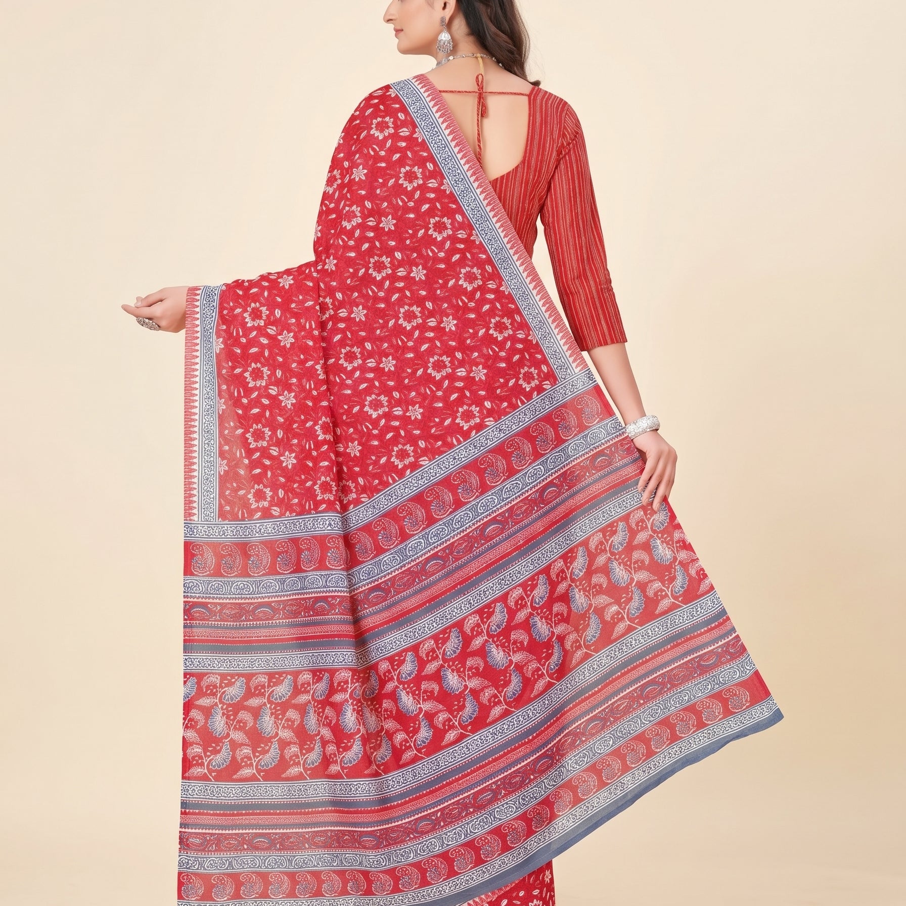 Shared back pallu