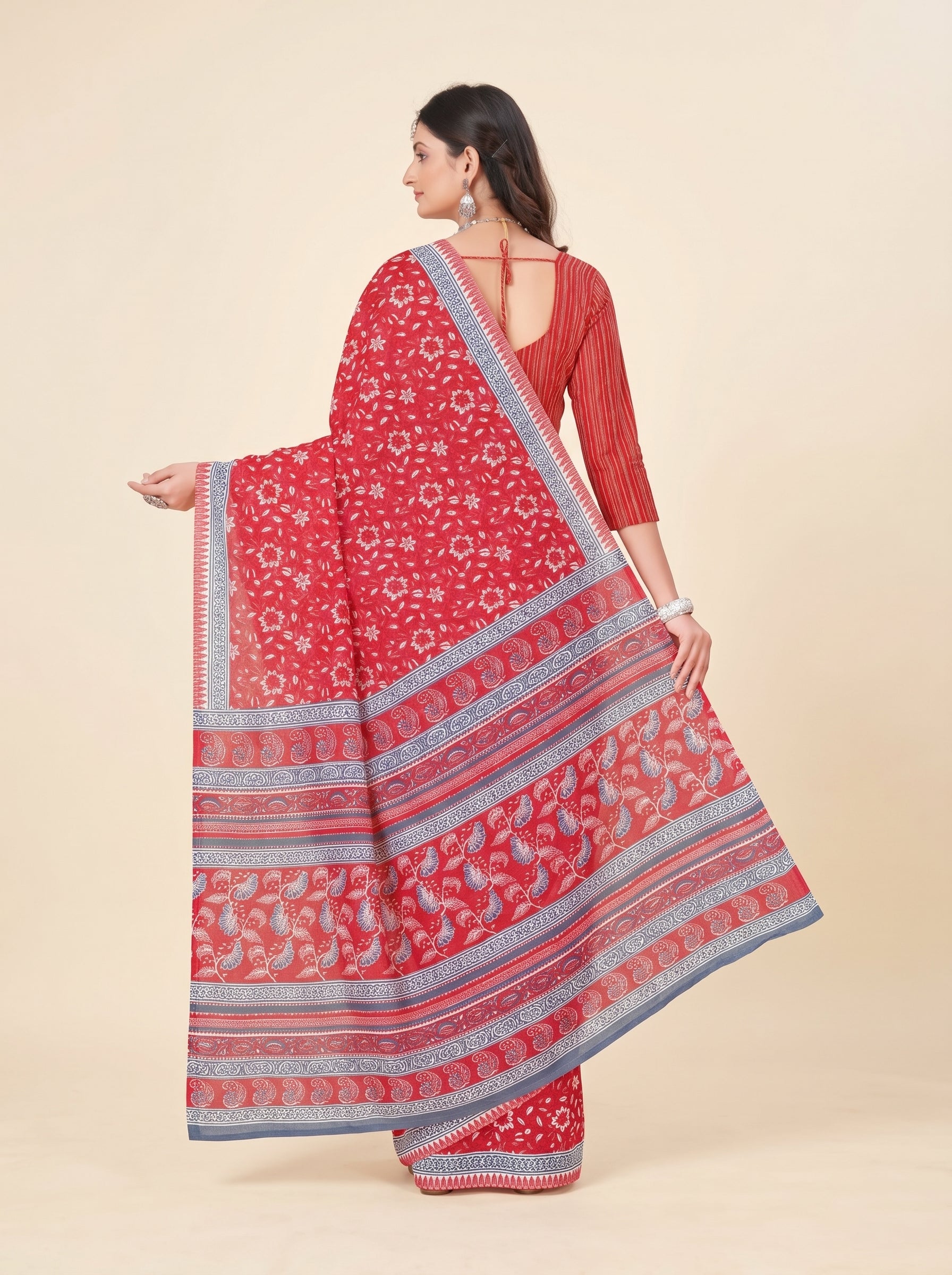 Shared back pallu