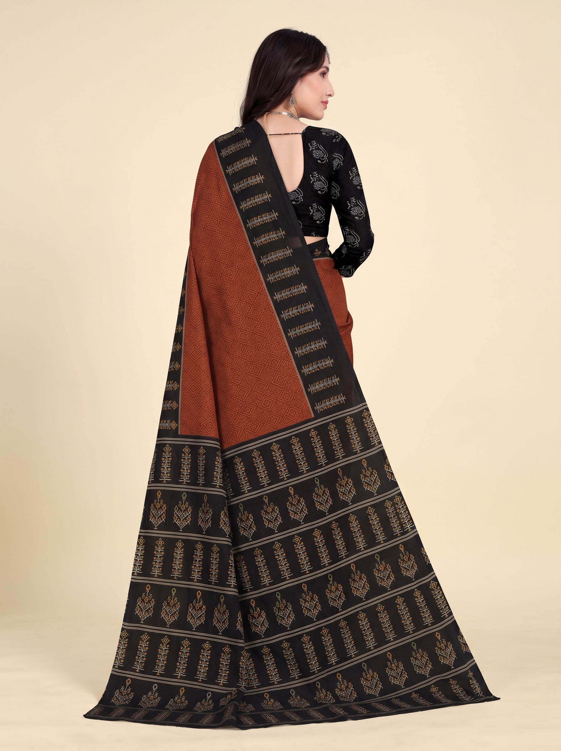 Back pallu