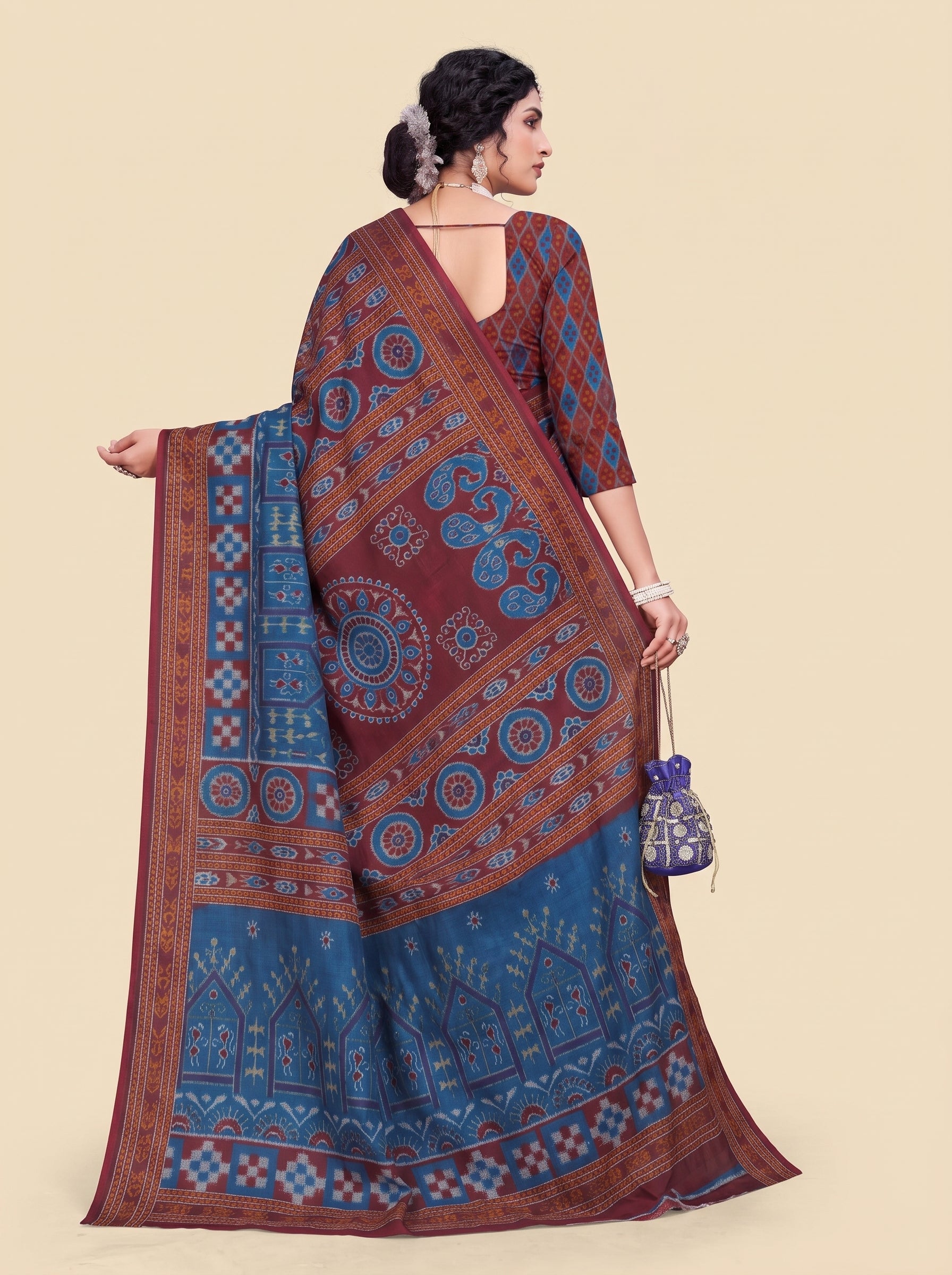 Back pallu