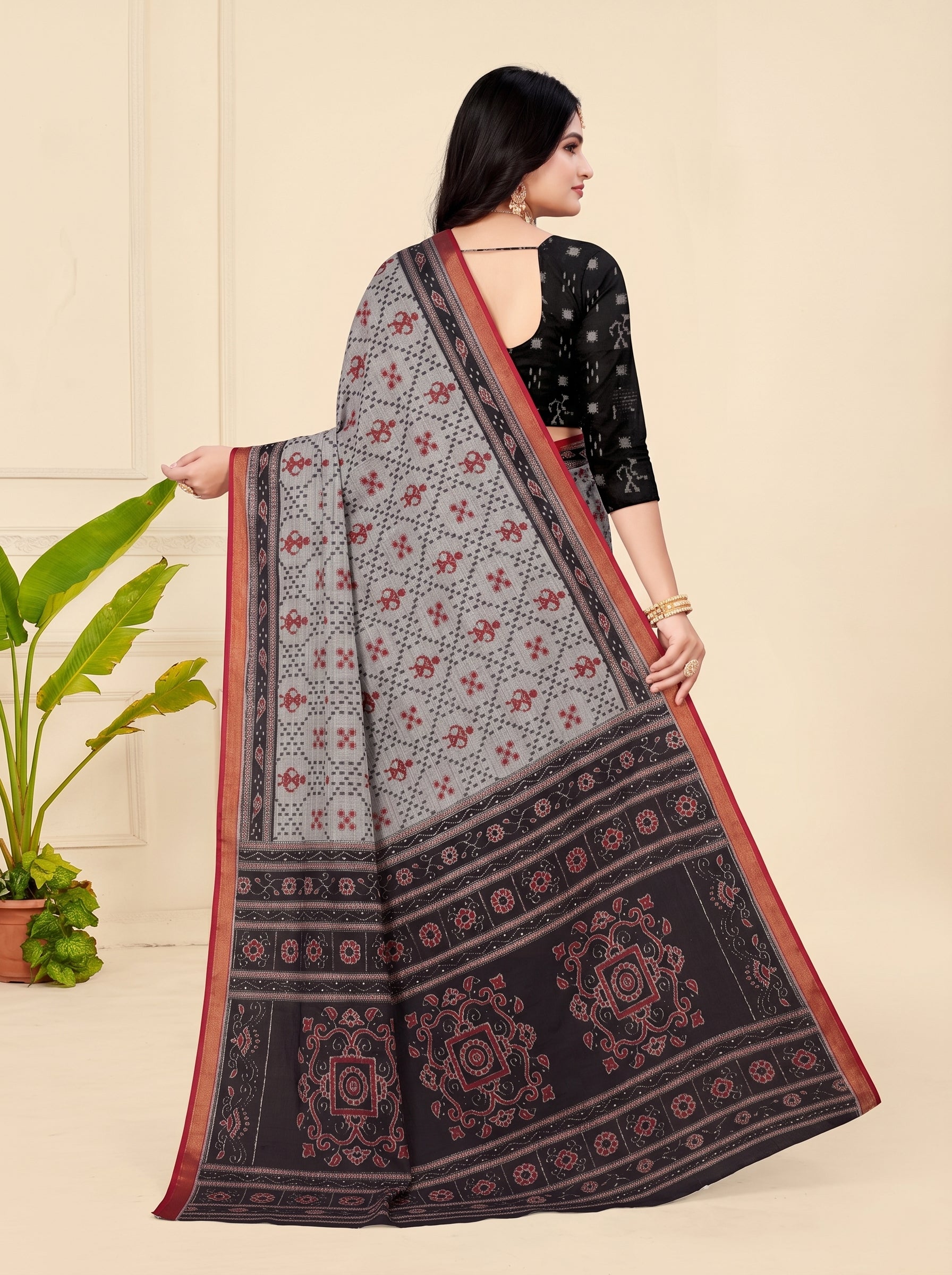 Back pallu