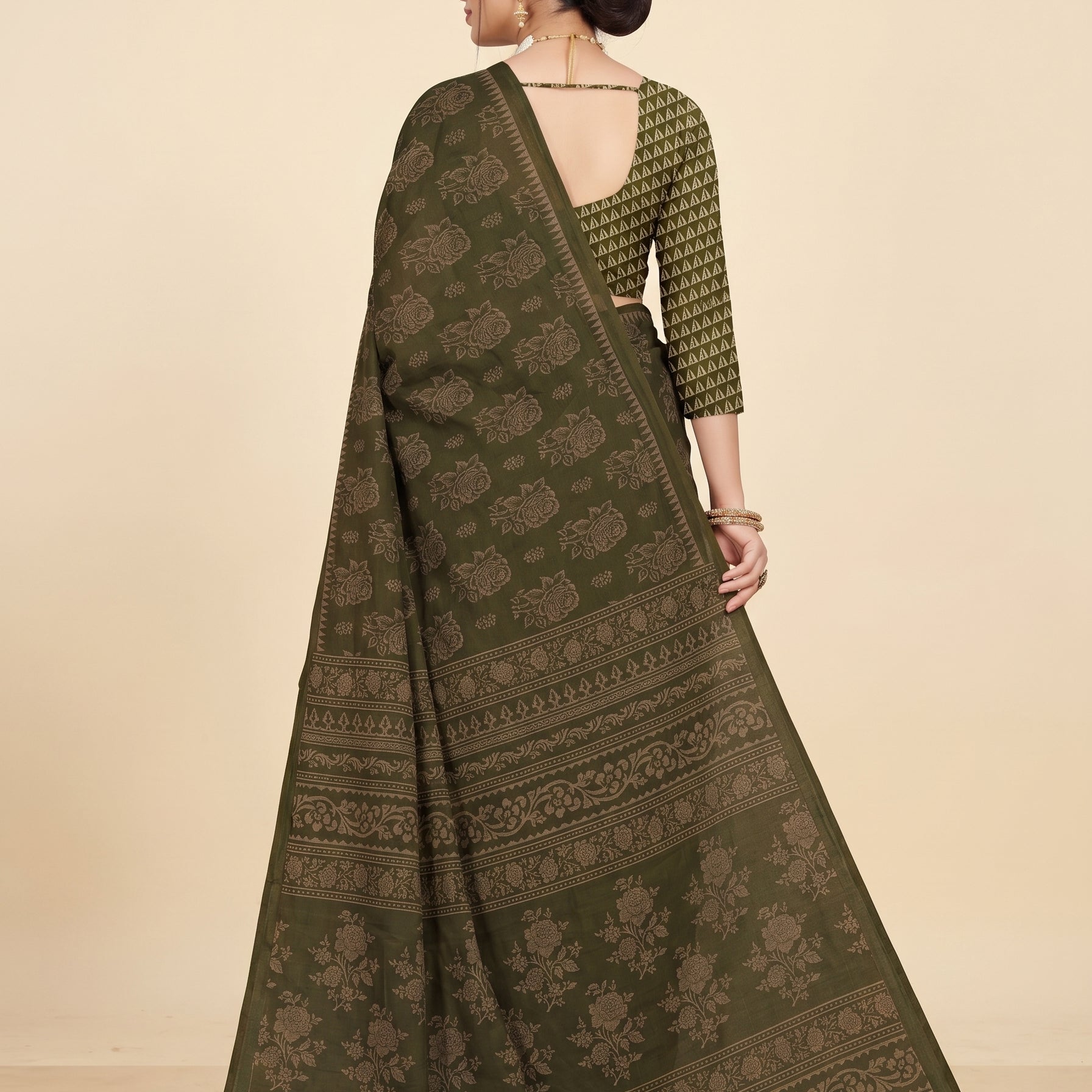 Back pallu