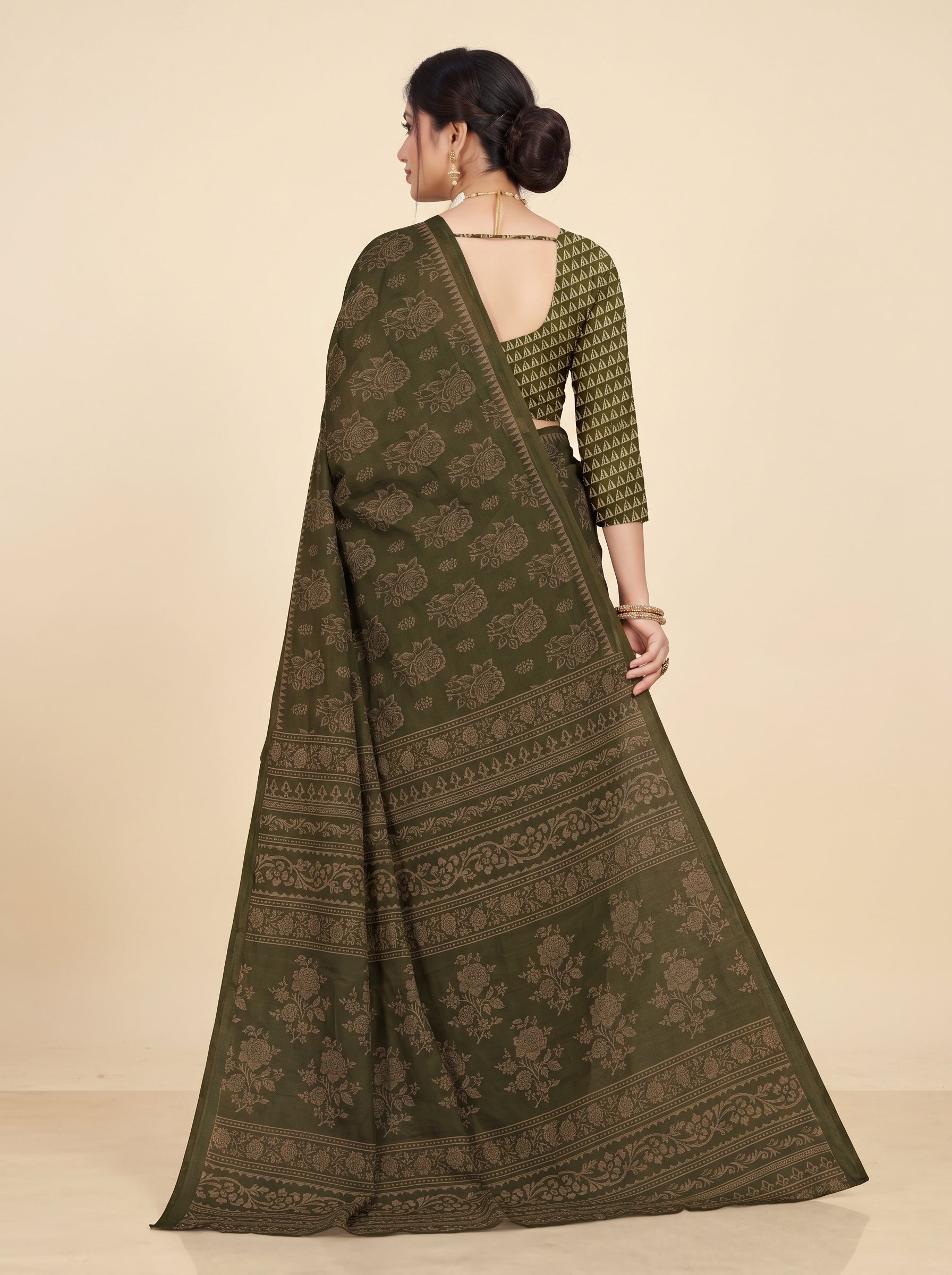 Back pallu