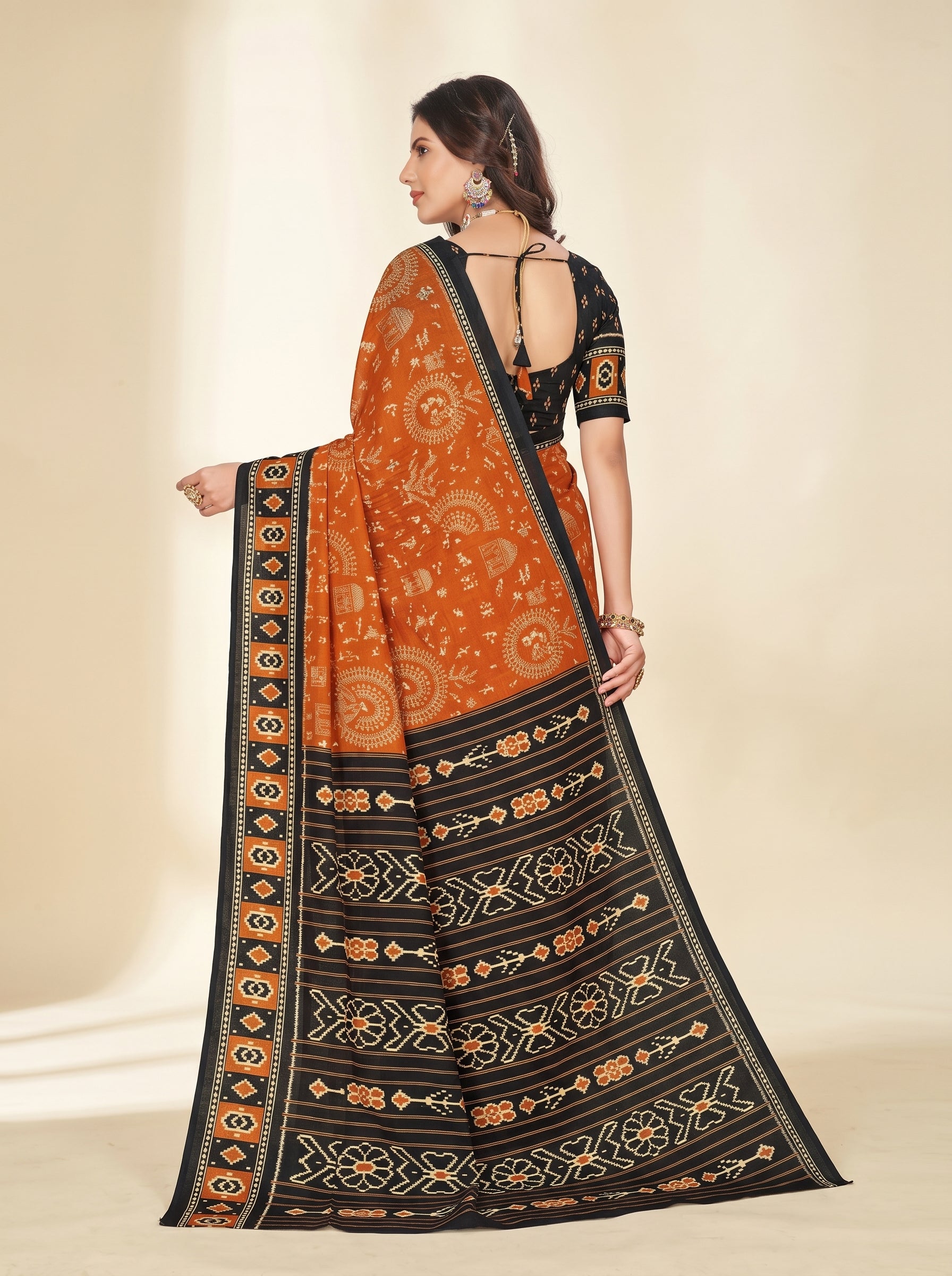 Back pallu
