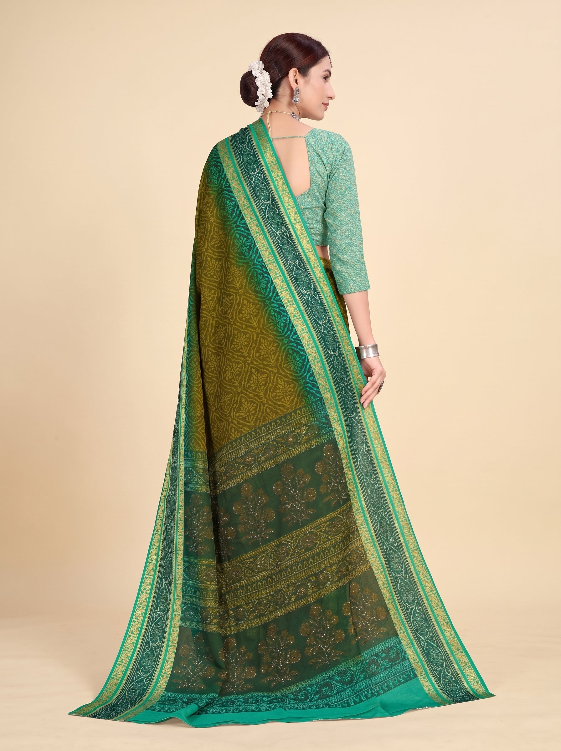 Shared back pallu