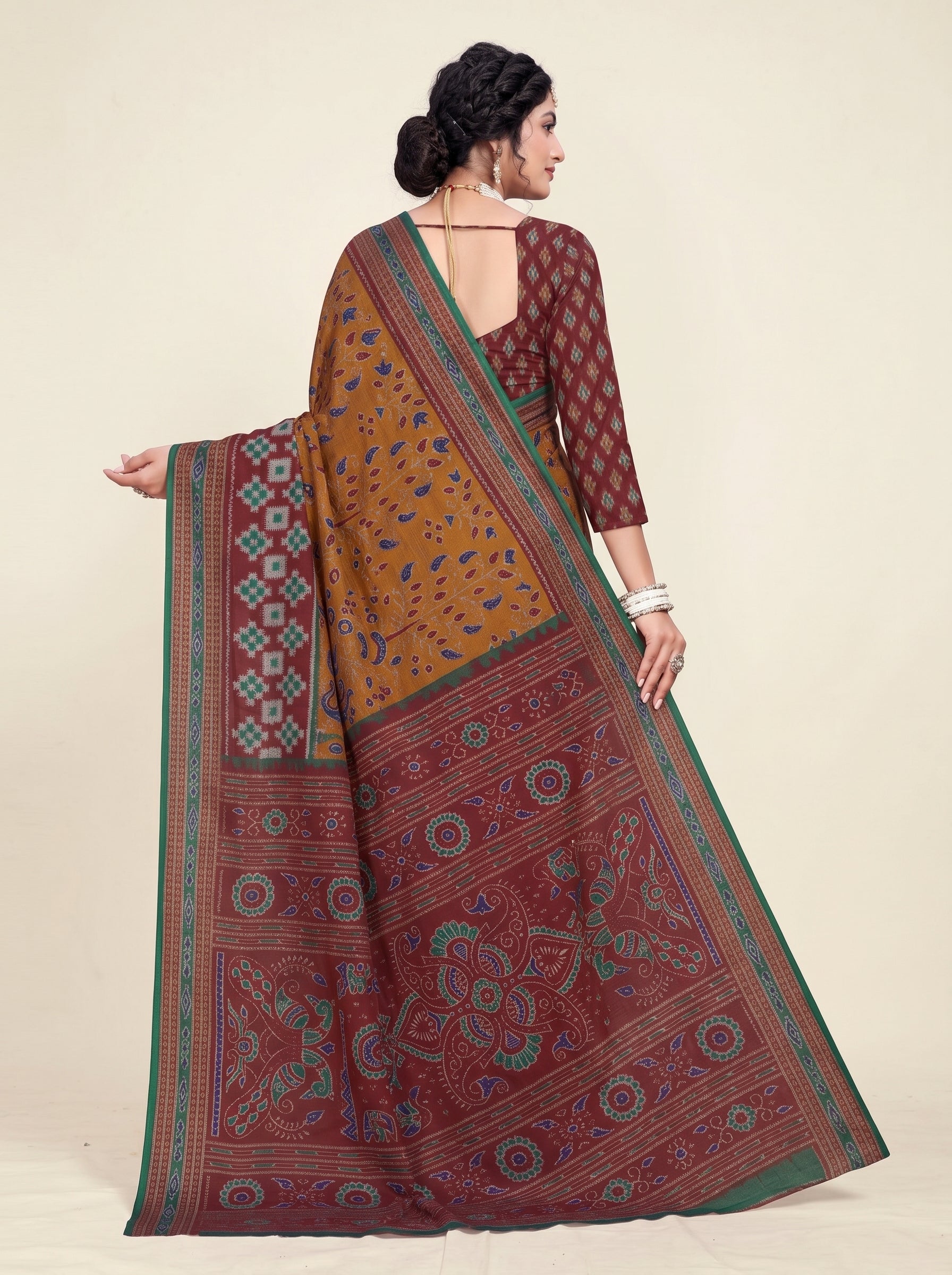 Back pallu