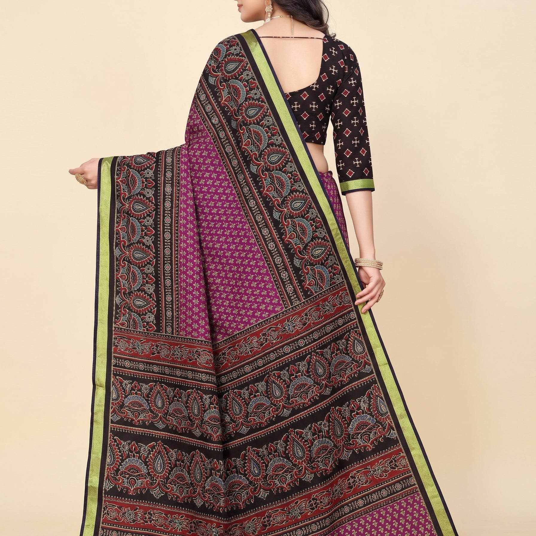 Back pallu