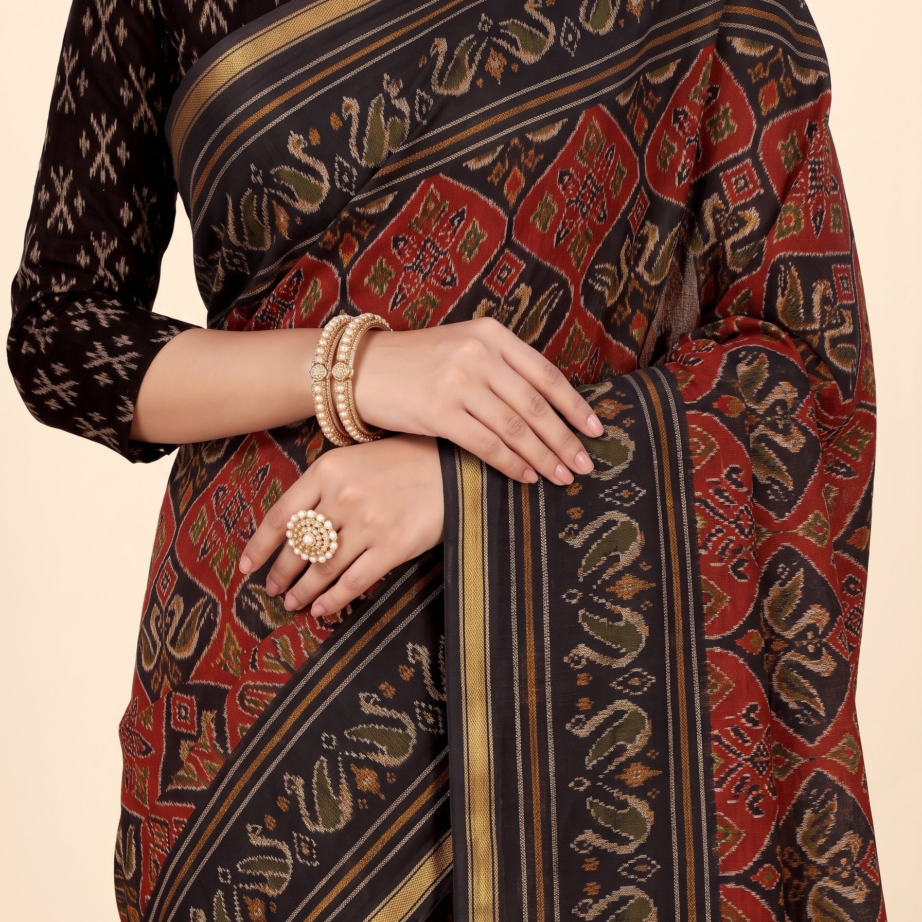 Pallu close-up [sku:KN-53189]