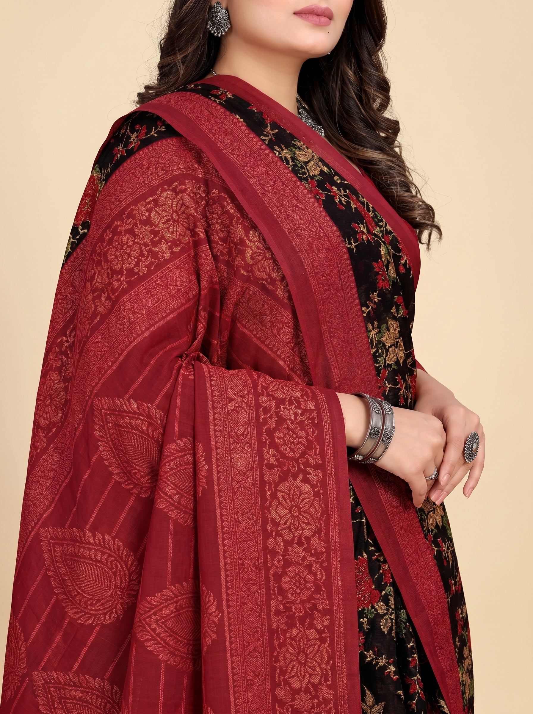 Pallu close-up