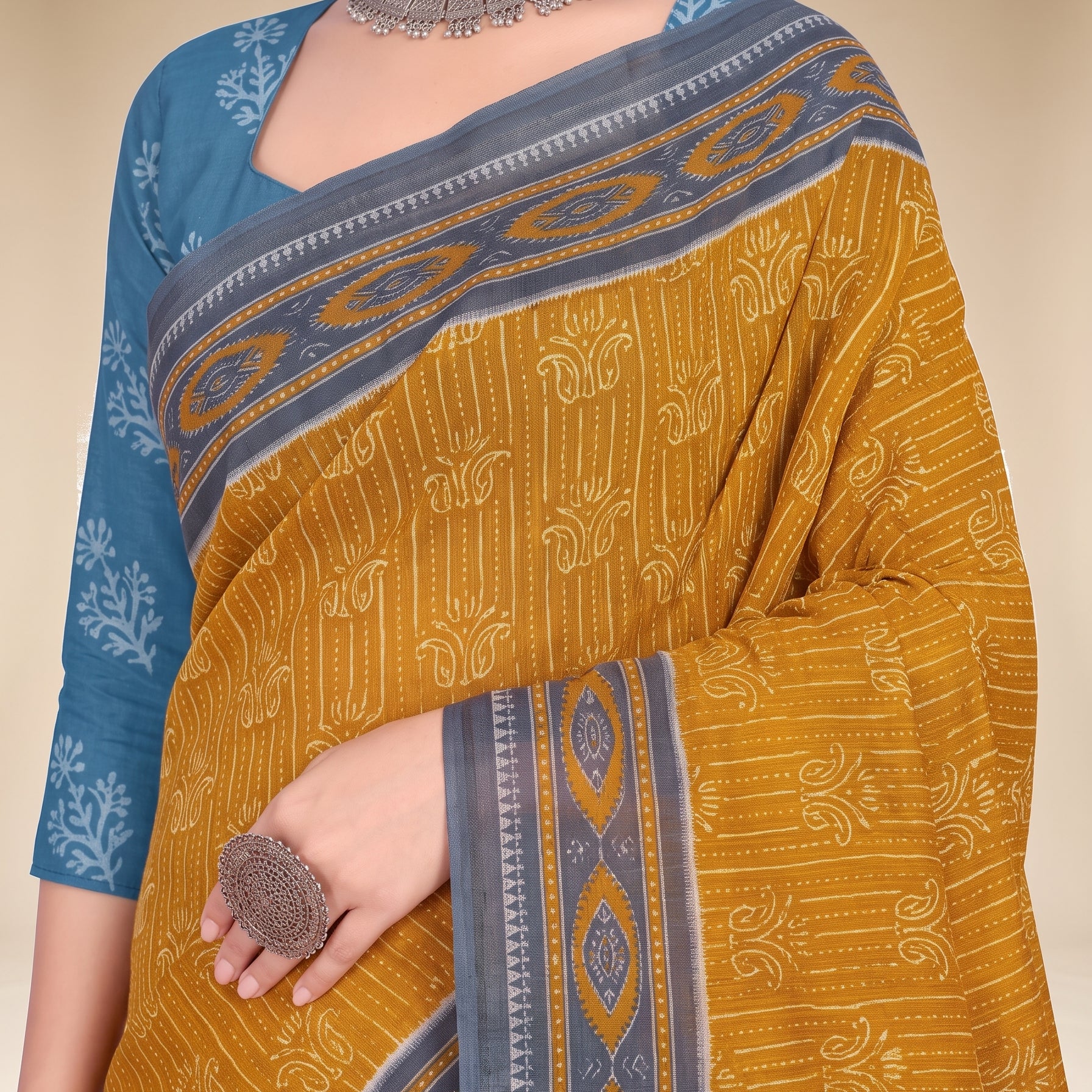 Shared pallu close-up [sku:KN-67466]