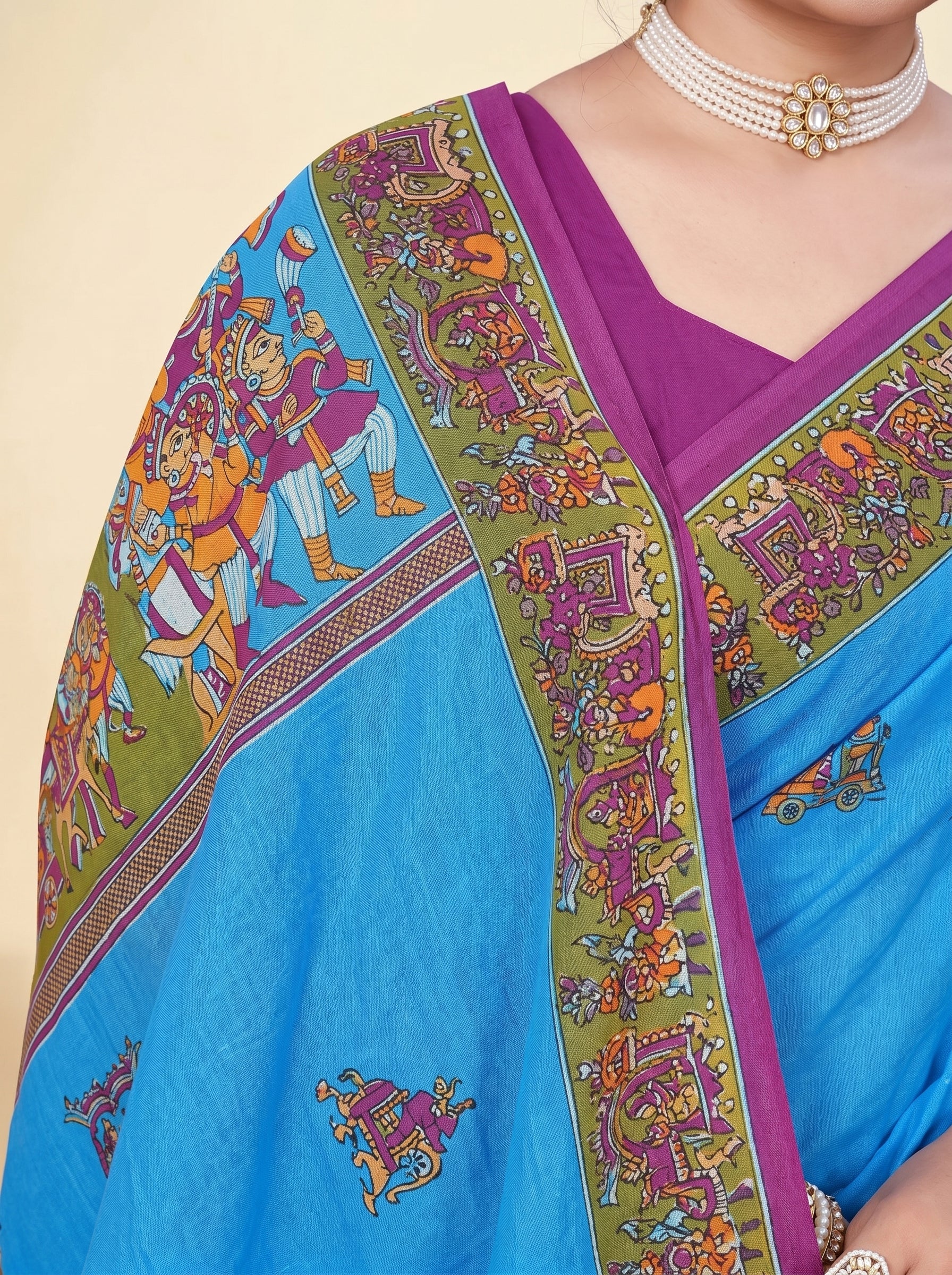 Shared pallu close-up