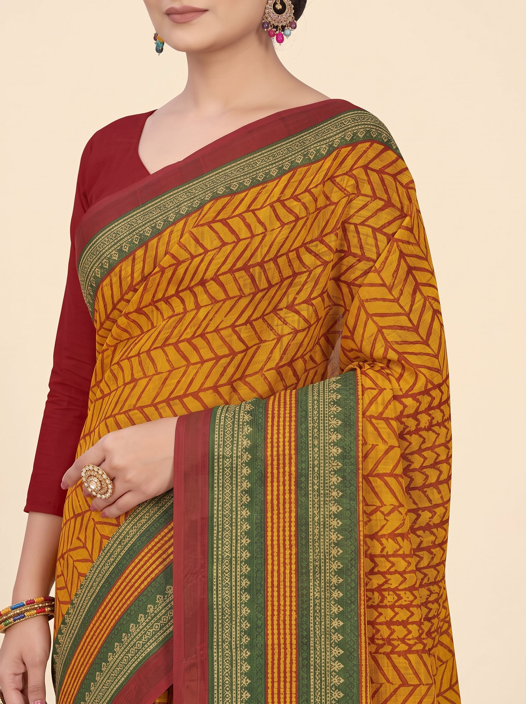 Shared pallu close-up [sku:BV-24937]