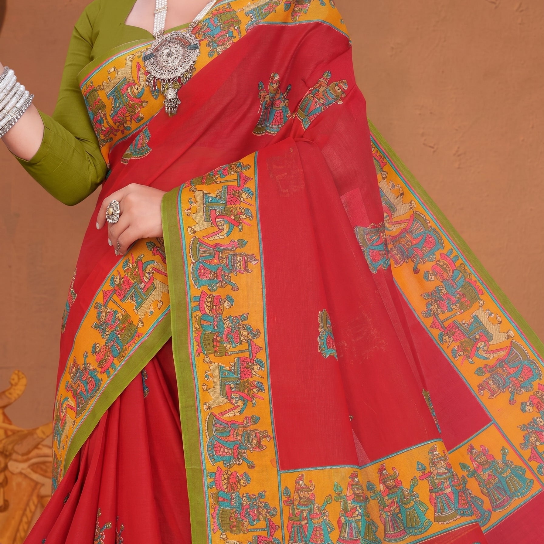 Shared pallu close-up
