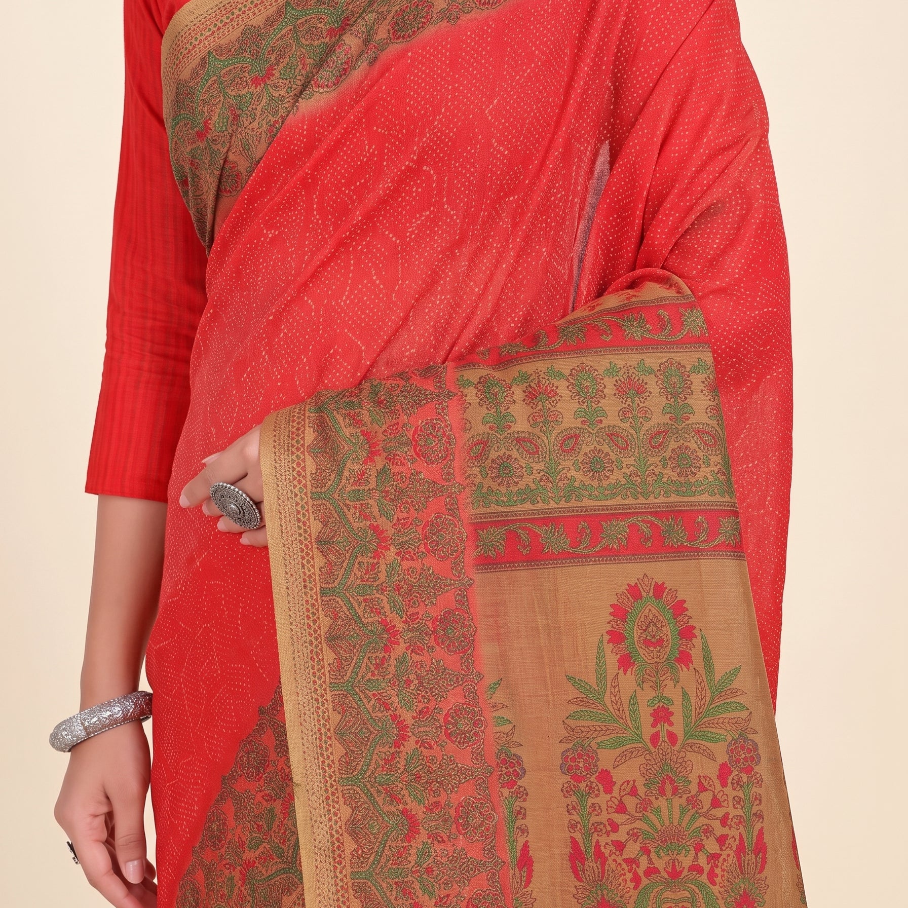 Shared pallu close-up [sku:KN-69174]