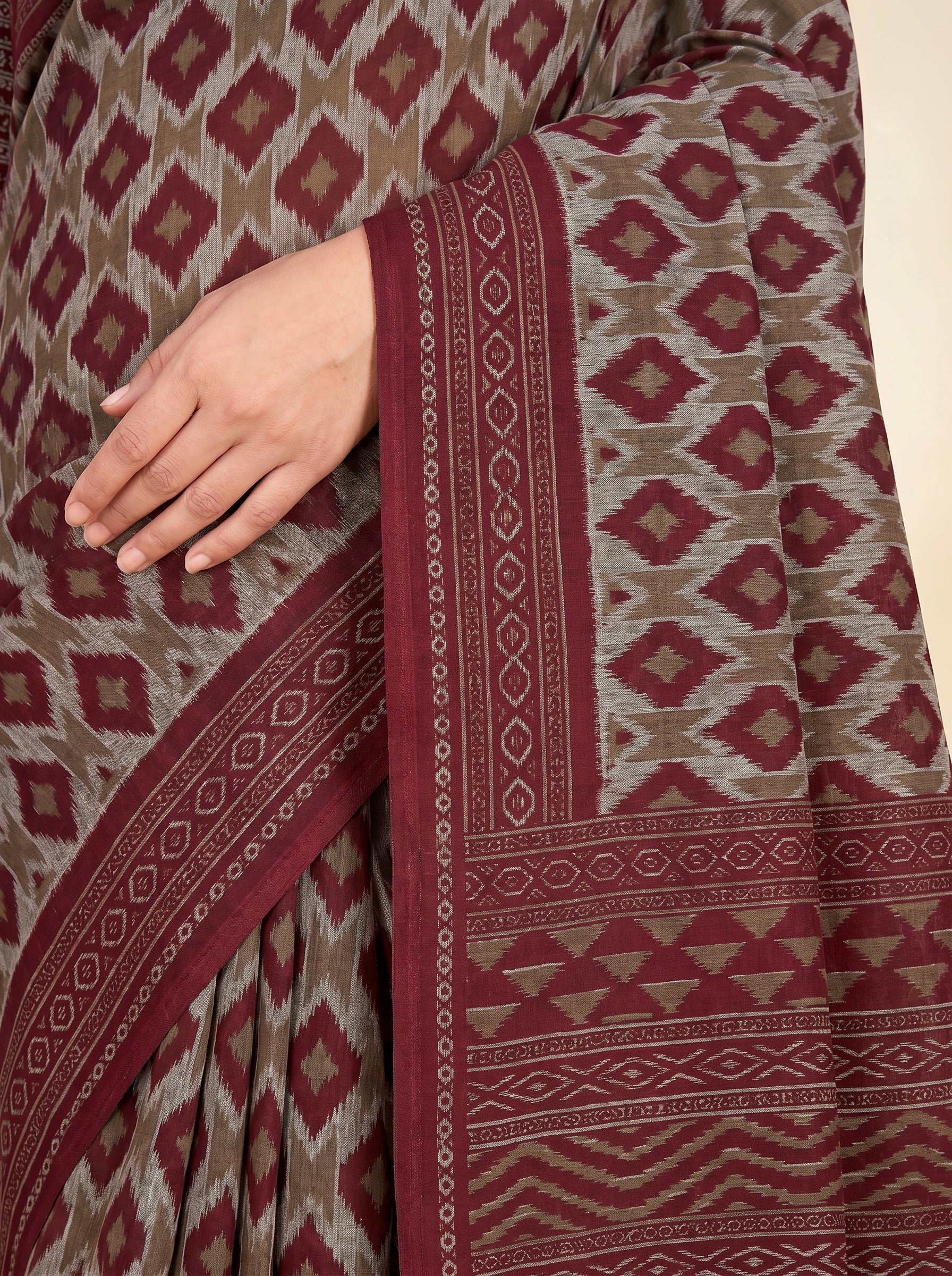 Pallu close-up [sku:KN-67240]