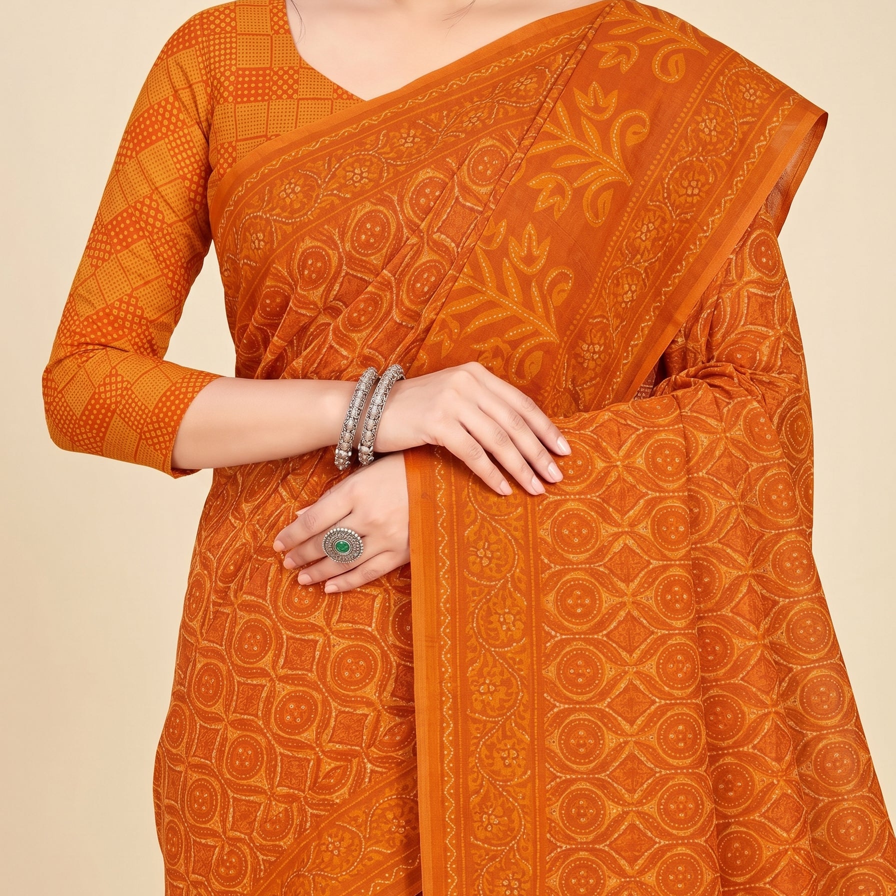 Shared pallu close-up