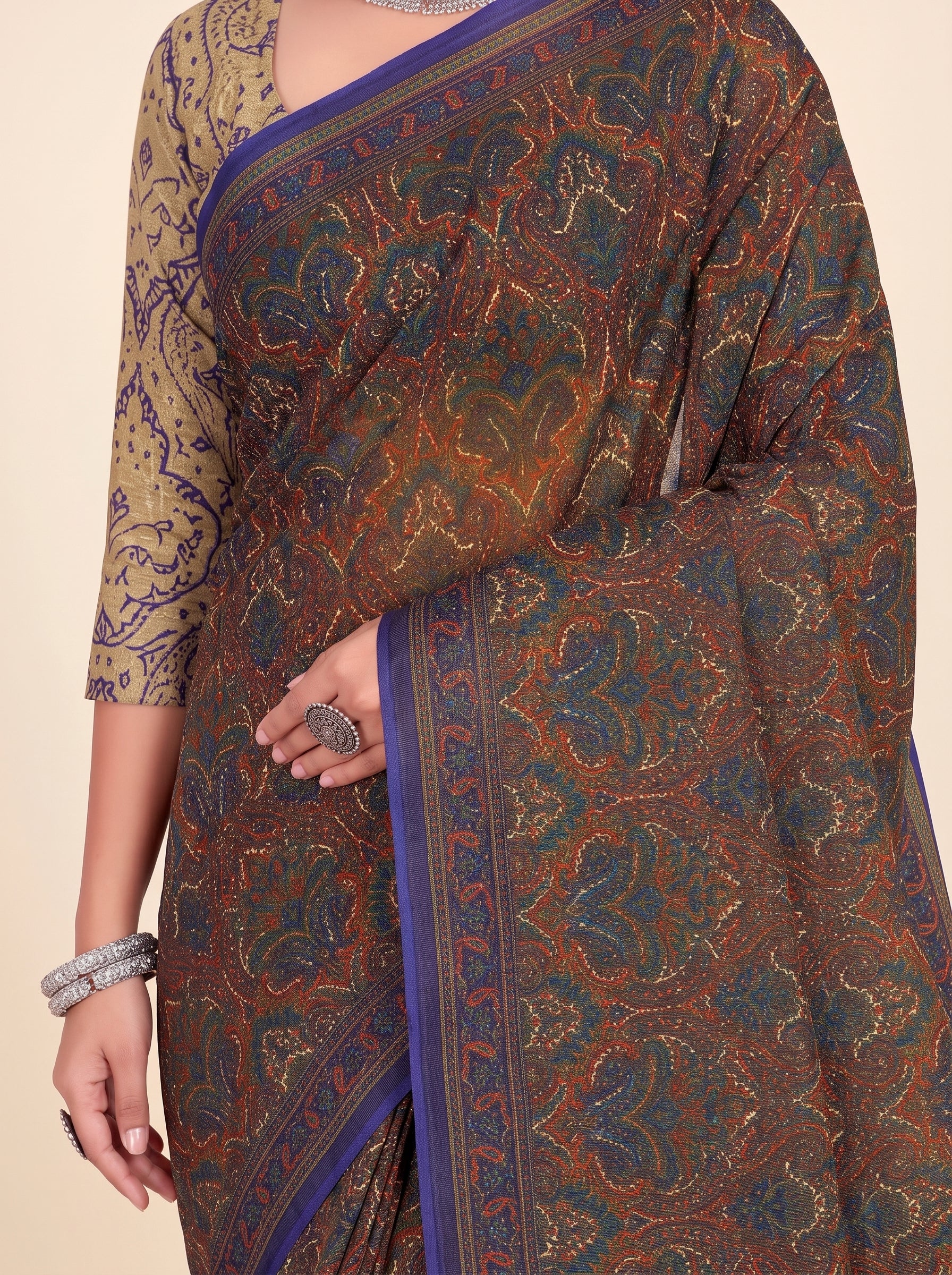 Shared pallu close-up [sku:KN-69253]