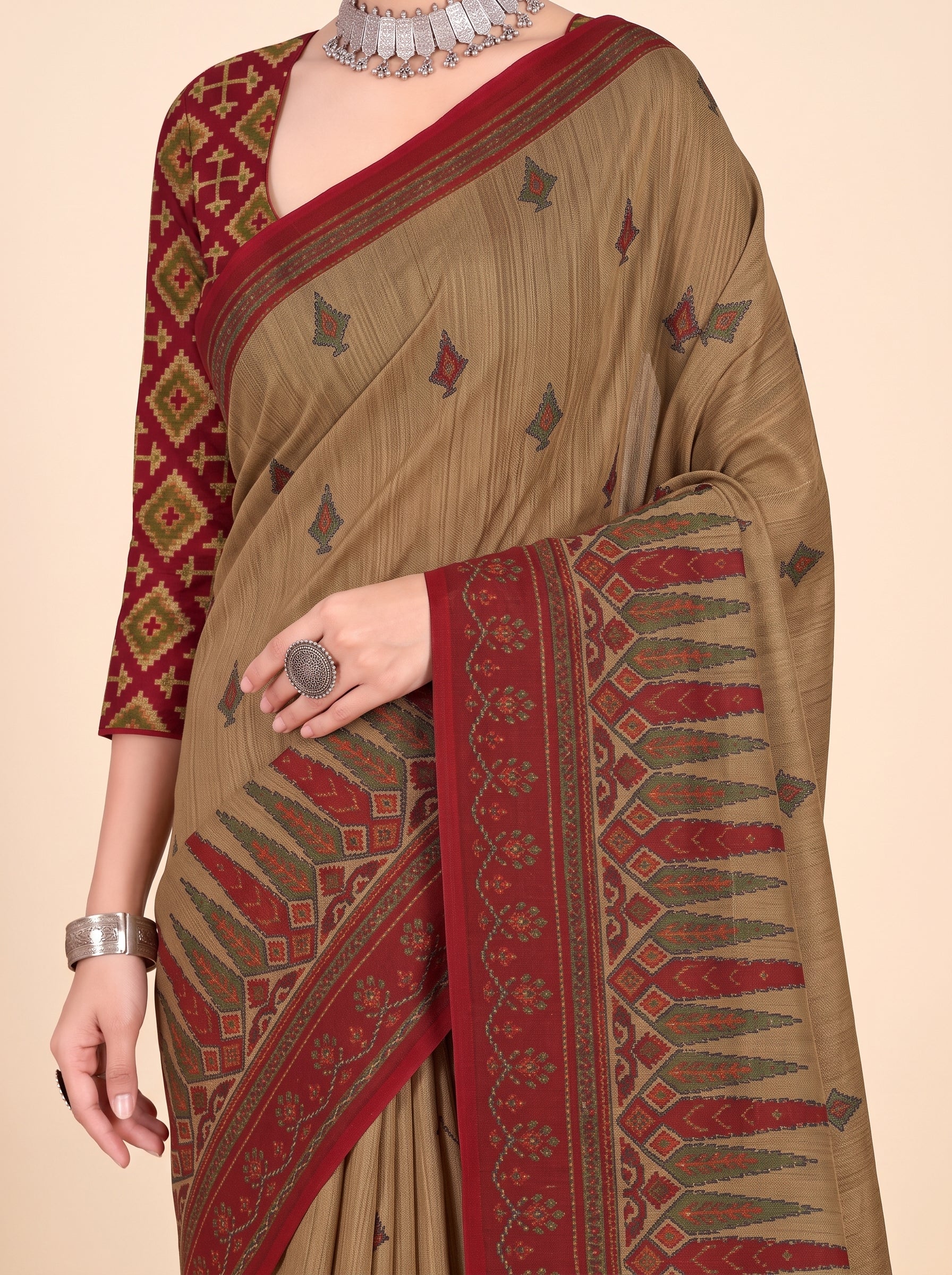 Pallu close-up [sku:KN-67474]