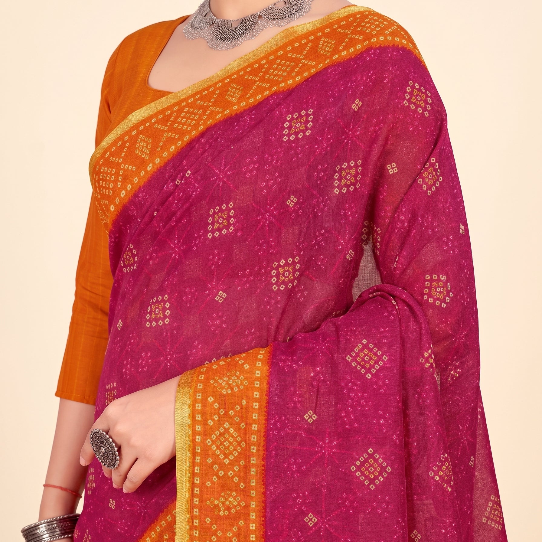 Shared pallu close-up [sku:KN-65589]