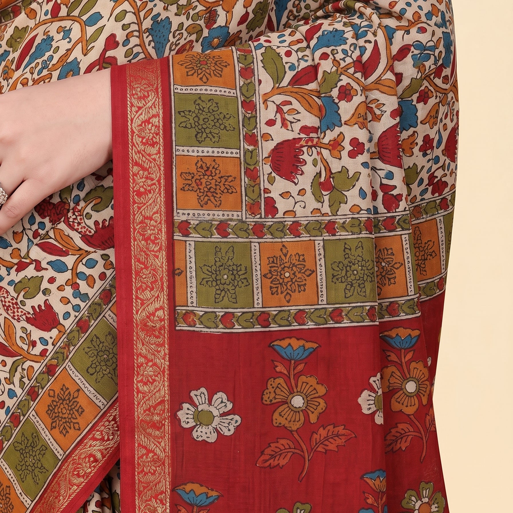 Shared pallu close-up [sku:JA 14299]