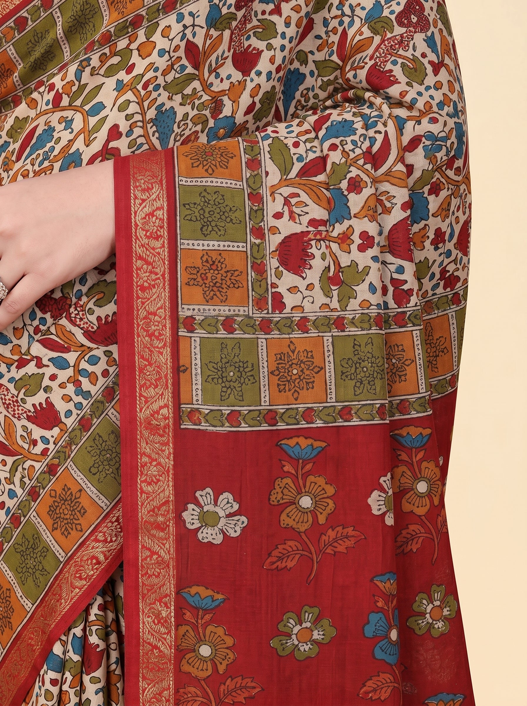 Shared pallu close-up [sku:JA 14299]