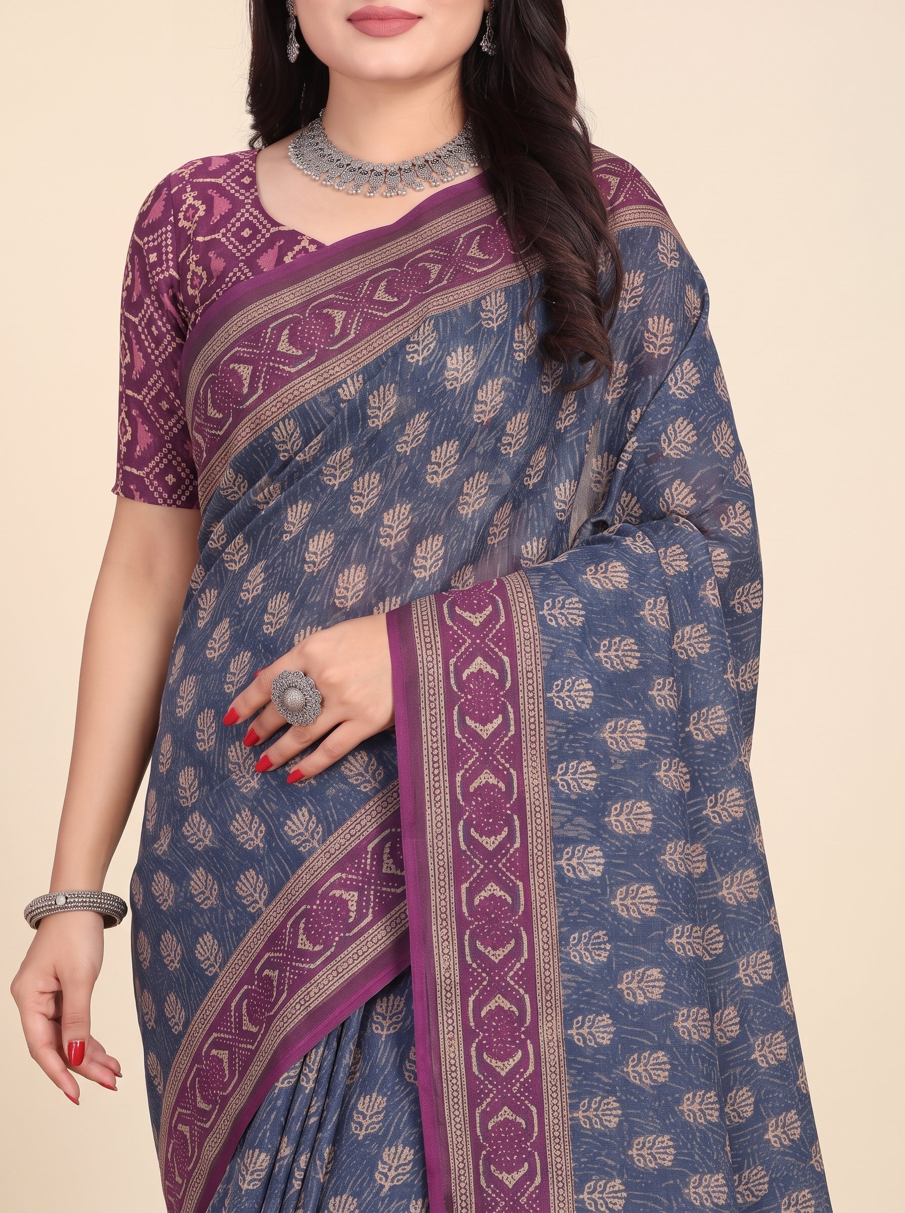 Shared pallu close-up [sku:KN-68885]