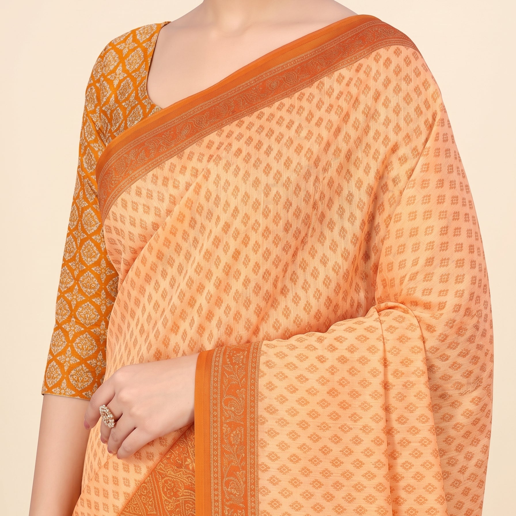 Shared pallu close-up [sku:KN-67090]